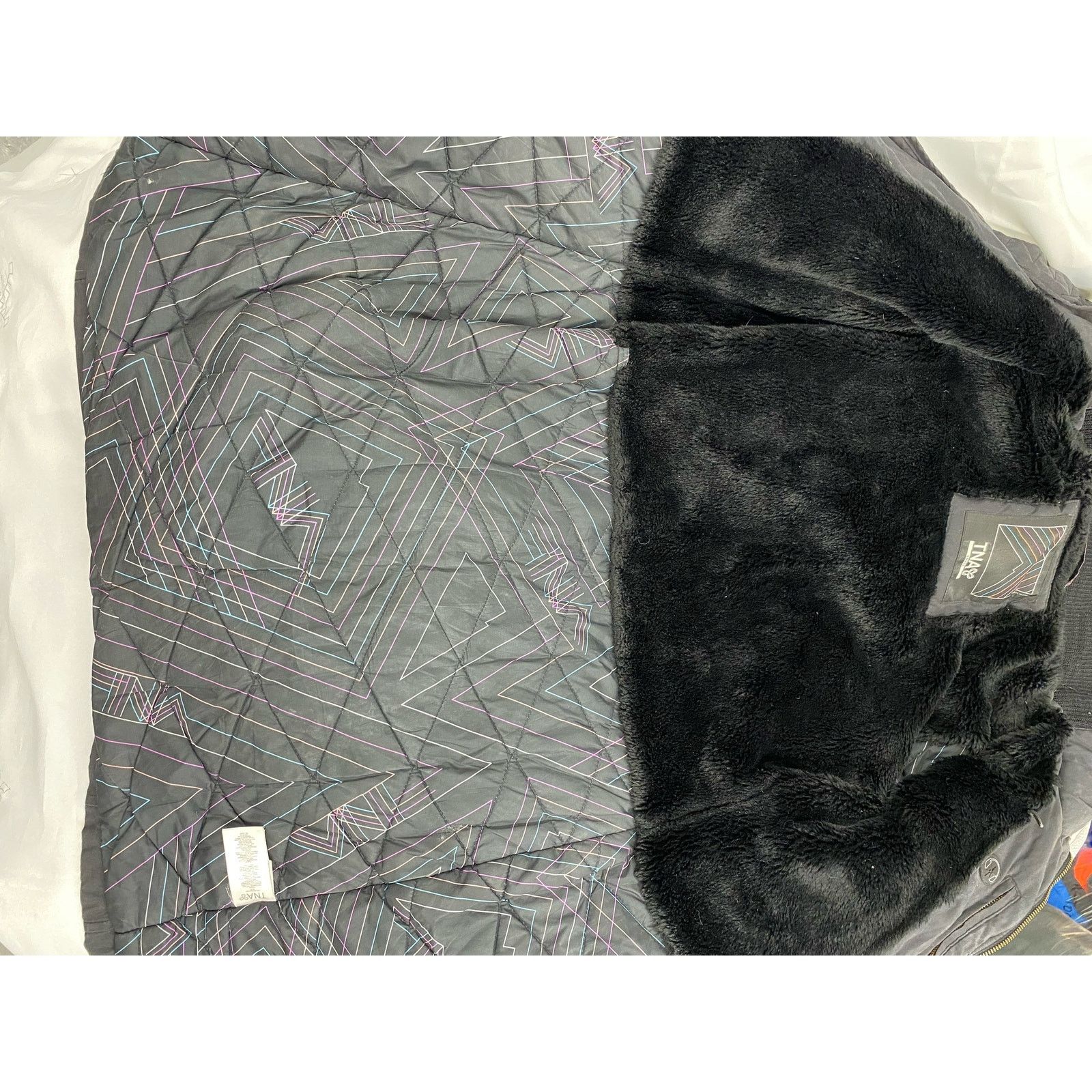 Aritzia Aritzia TNA verbier Parka size Small Black Size S / US 4 / IT 40 - 4 Thumbnail
