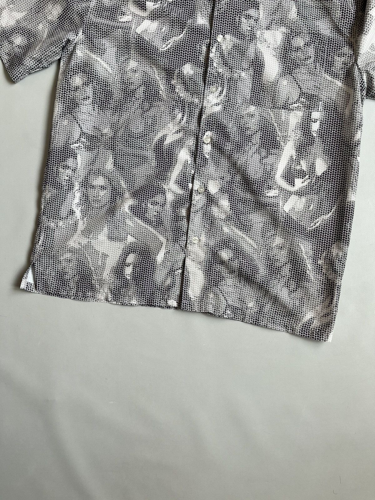 Billabong Vintage 90s Billabong Optic Confusion Monogram Girl Shirt Size US M / EU 48-50 / 2 - 2 Thumbnail
