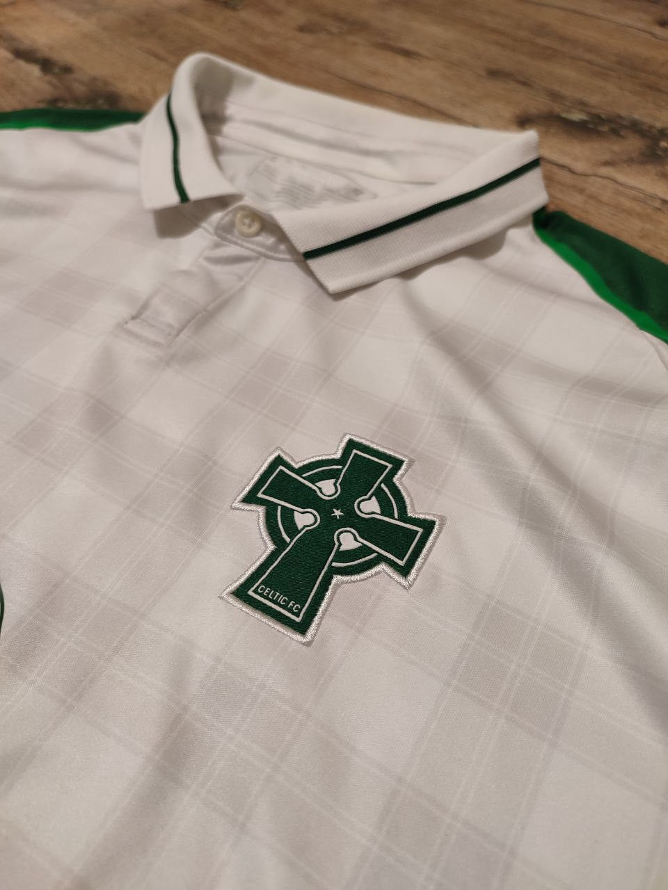 New Balance Soccer Jersey Celtic 2018-19 Away Shirt XL Size Size US XL / EU 56 / 4 - 6 Thumbnail