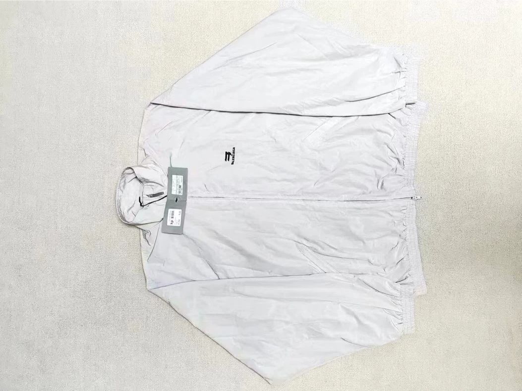 Balenciaga Balenciaga 23 SS embroidered sportyb beige jacket 2502-Nex Size US M / EU 48-50 / 2 - 1 Thumbnail