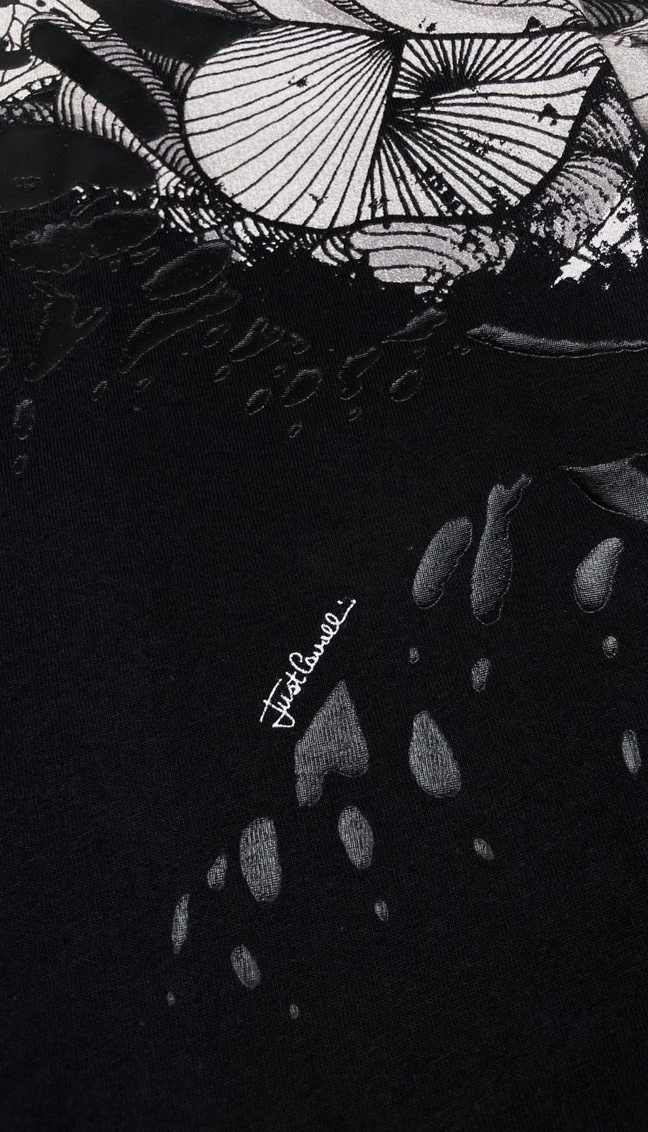 Just Cavalli Men’s Just Cavalli Tiger Overprint Black SS T-Shirt Size L Size US L / EU 52-54 / 3 - 7 Thumbnail