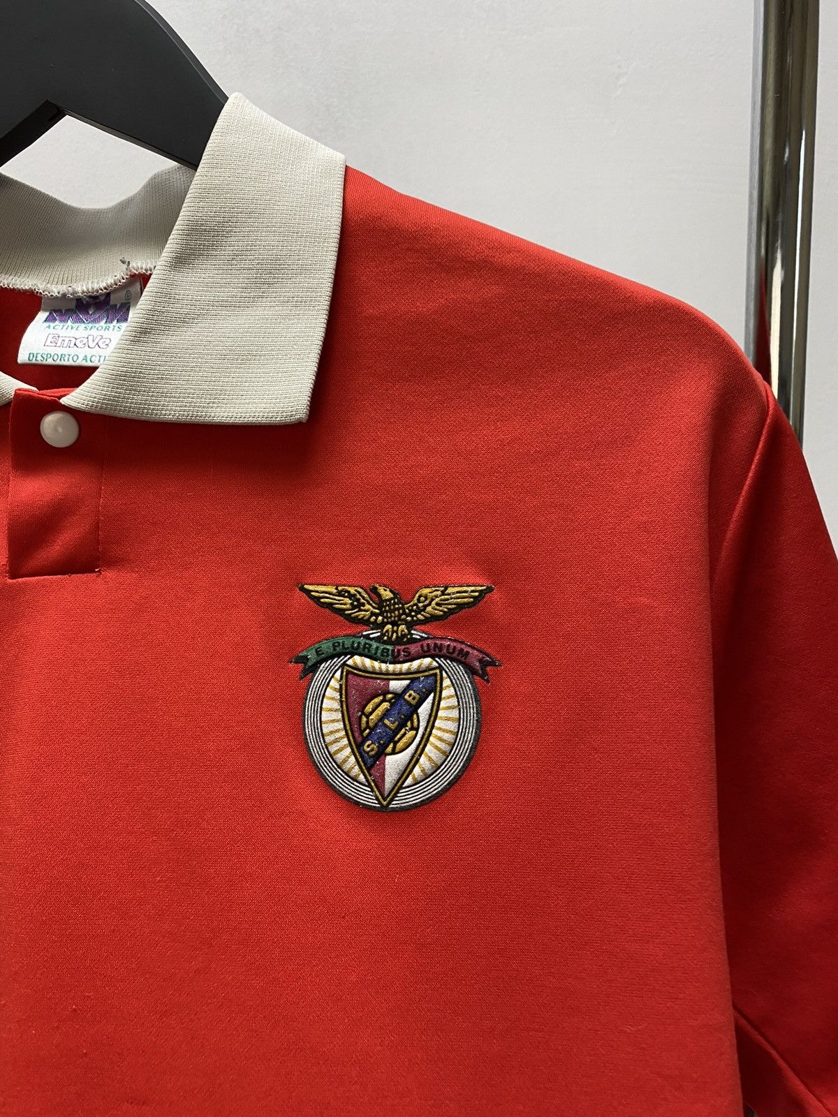 Vintage Vintage #8 Benfica Soccer Jersey Football Shirt Rare M Size US M / EU 48-50 / 2 - 11 Thumbnail
