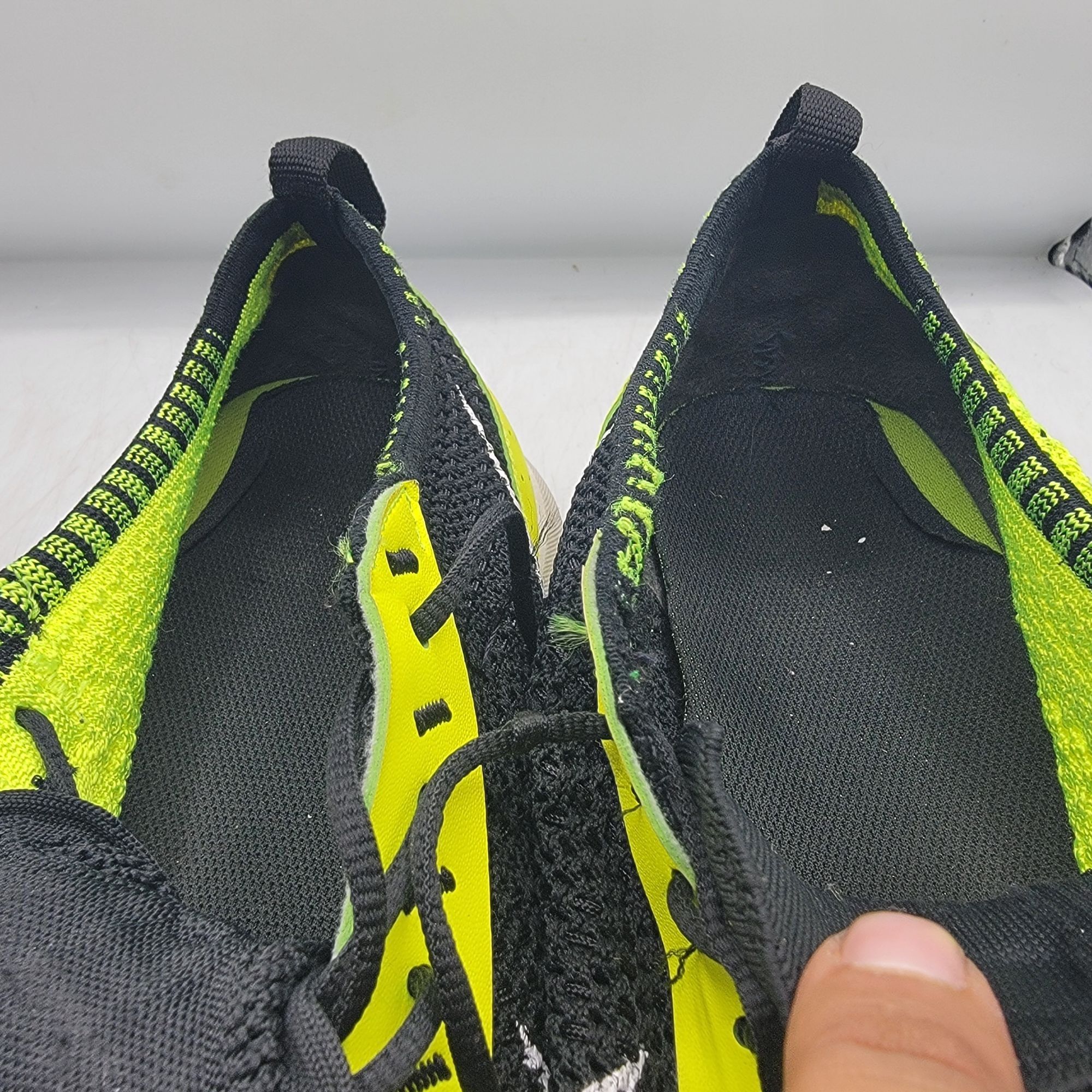 Nike Nike Air Max Flyknit Racer Mens 14 Volt Black White Sequoia Size US 14 / EU 47 - 9 Thumbnail