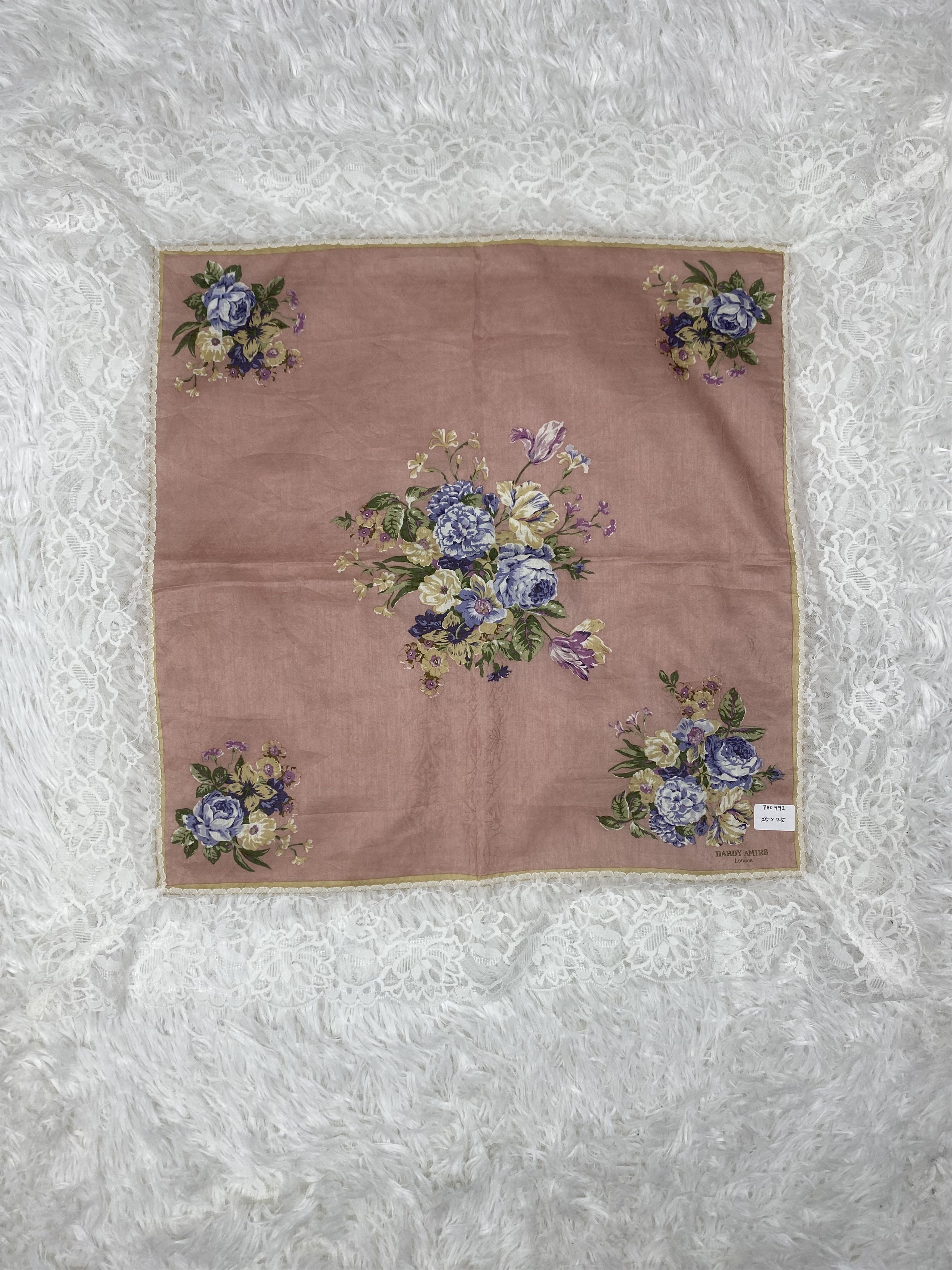 Hardy Amies × Vintage Vintage Hardy Amies Handkerchief Neckerchief PH0792 Size ONE SIZE - 3 Thumbnail