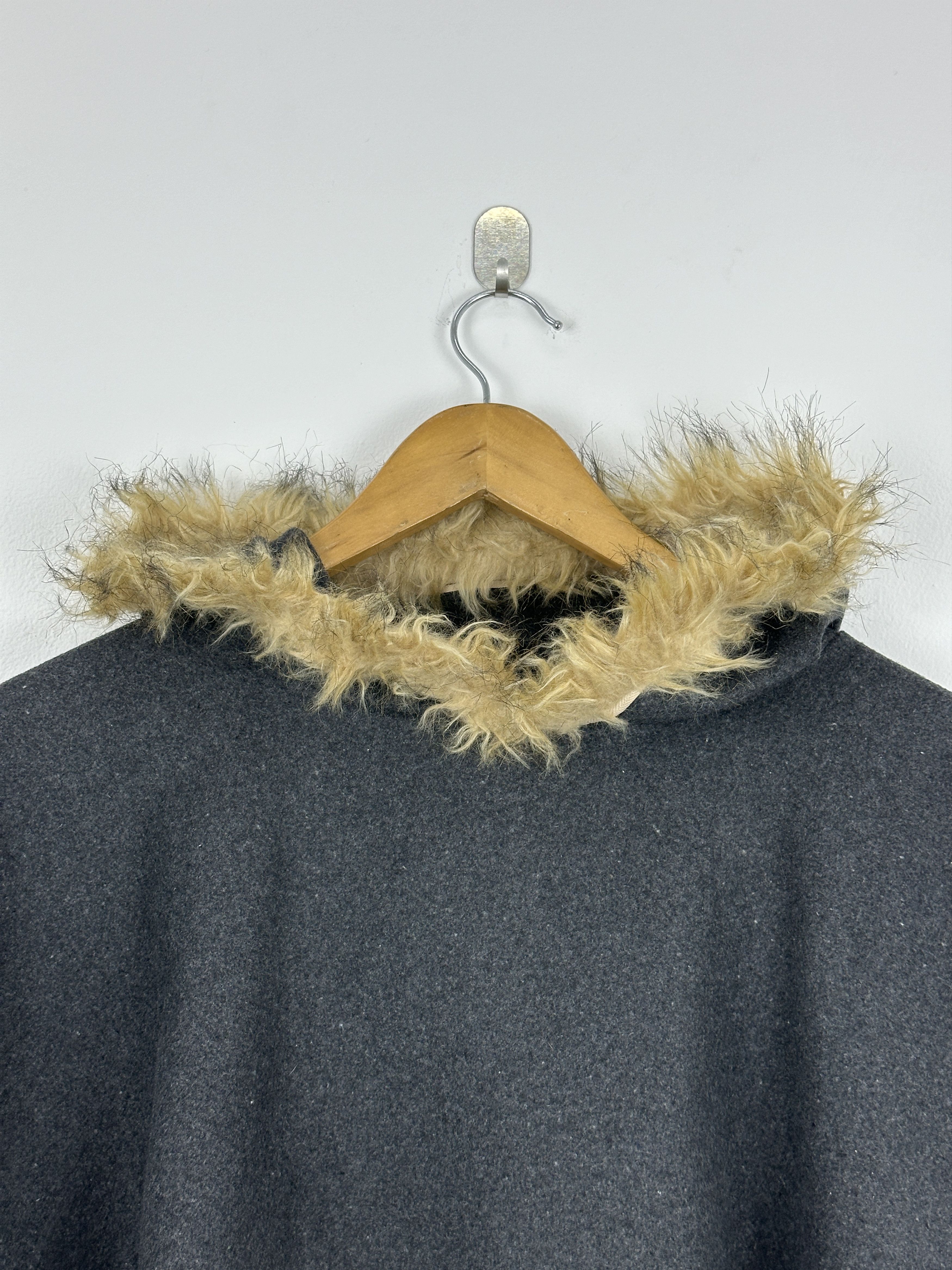 Japanese Brand Vintage Japanese Brand Hoodie Pullover Poncho JA0078 Size US XXL / EU 58 / 5 - 2 Thumbnail