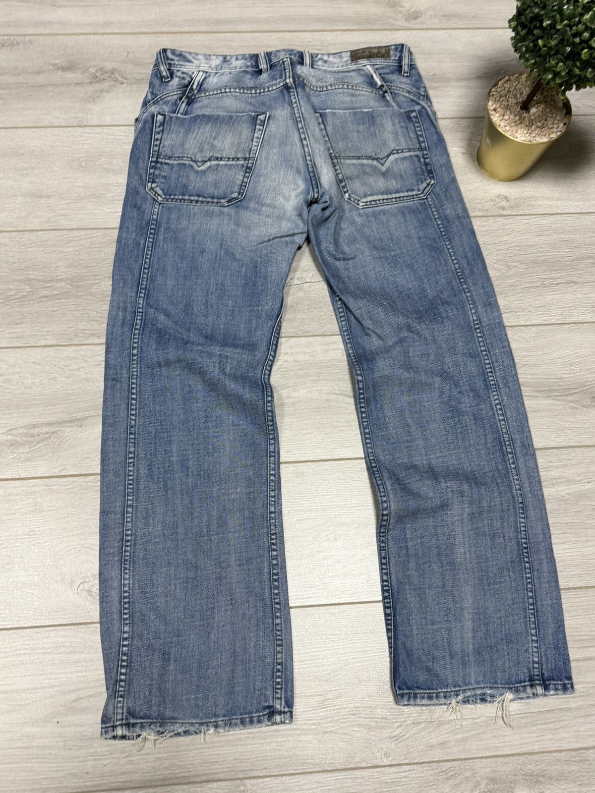Diesel Diesel Bonsky Blue Wash Distressed Frayed Hem Straight Jeans Size US 33 - 8 Thumbnail