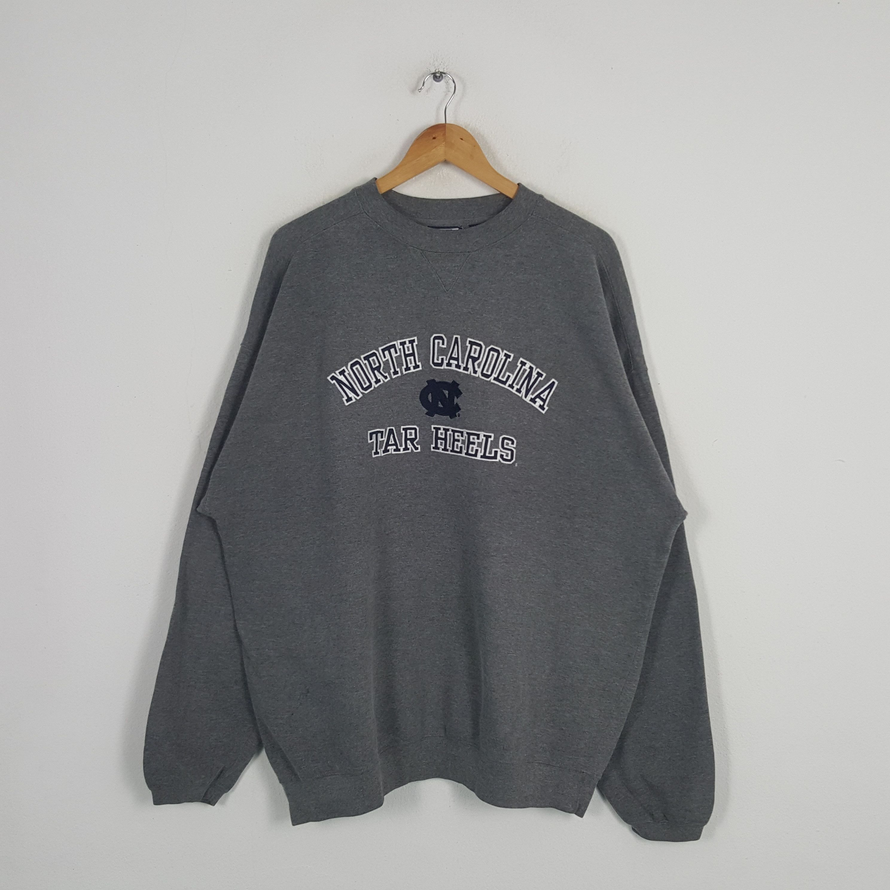 NFL × Vintage Vintage North Carolina Tar Heels Football Team Sweatshirt Size US L / EU 52-54 / 3 - 1 Thumbnail