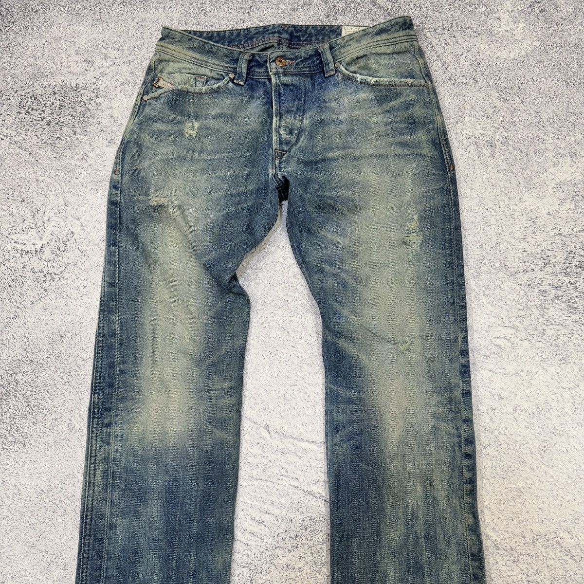 Diesel Diesel Darron Regular Slim Tapered Wash0075L 31/32 size Size US 31 - 3 Thumbnail