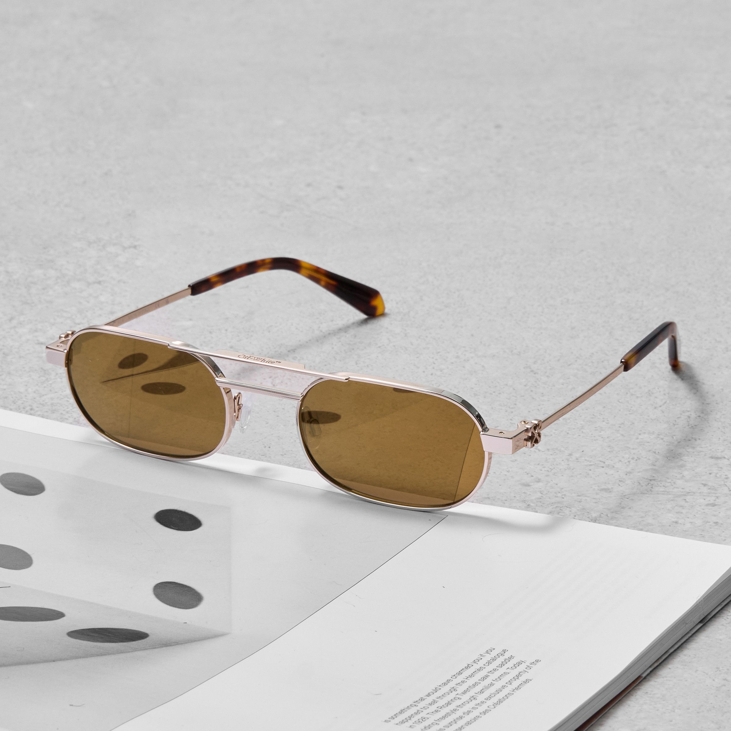 Off-White OFF WHITE Vaiden Oval Frame Sunglasses Size ONE SIZE - 2 Thumbnail