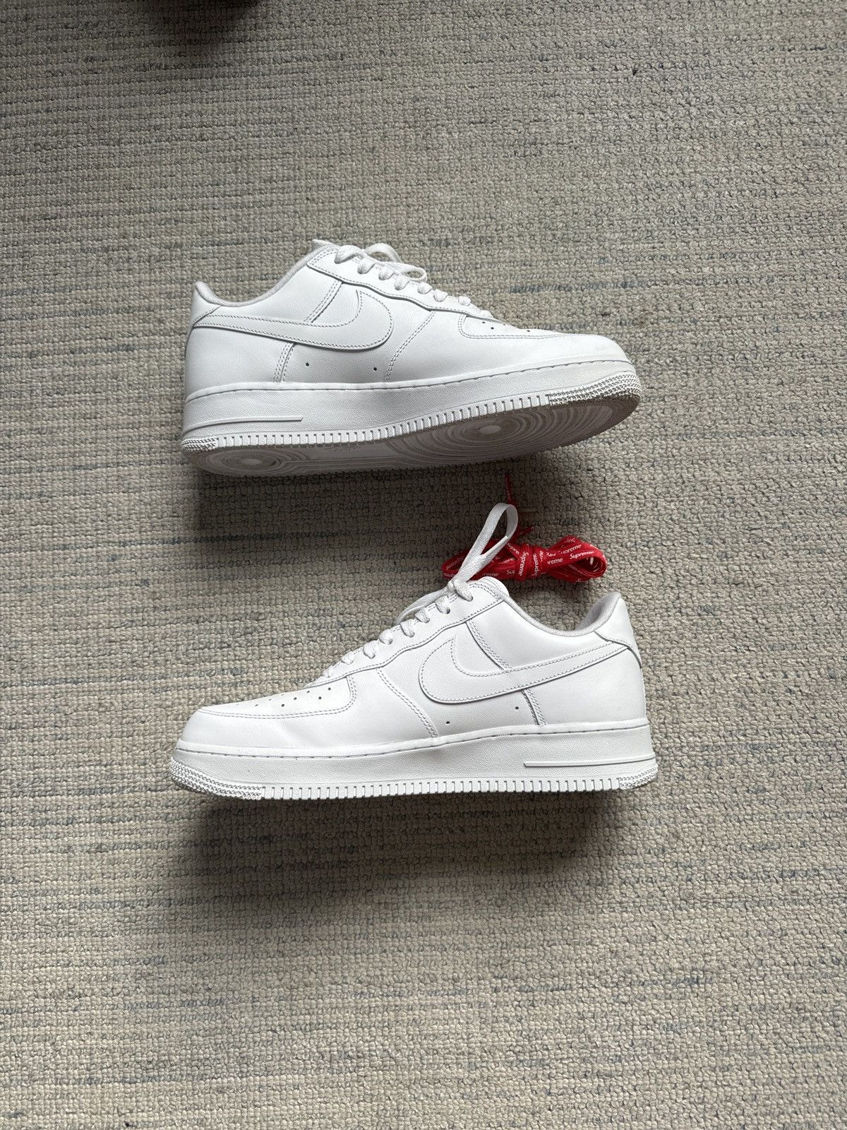 Nike × Supreme Nike x Supreme Air Force One 11 US Size US 11 / EU 44 - 2 Thumbnail