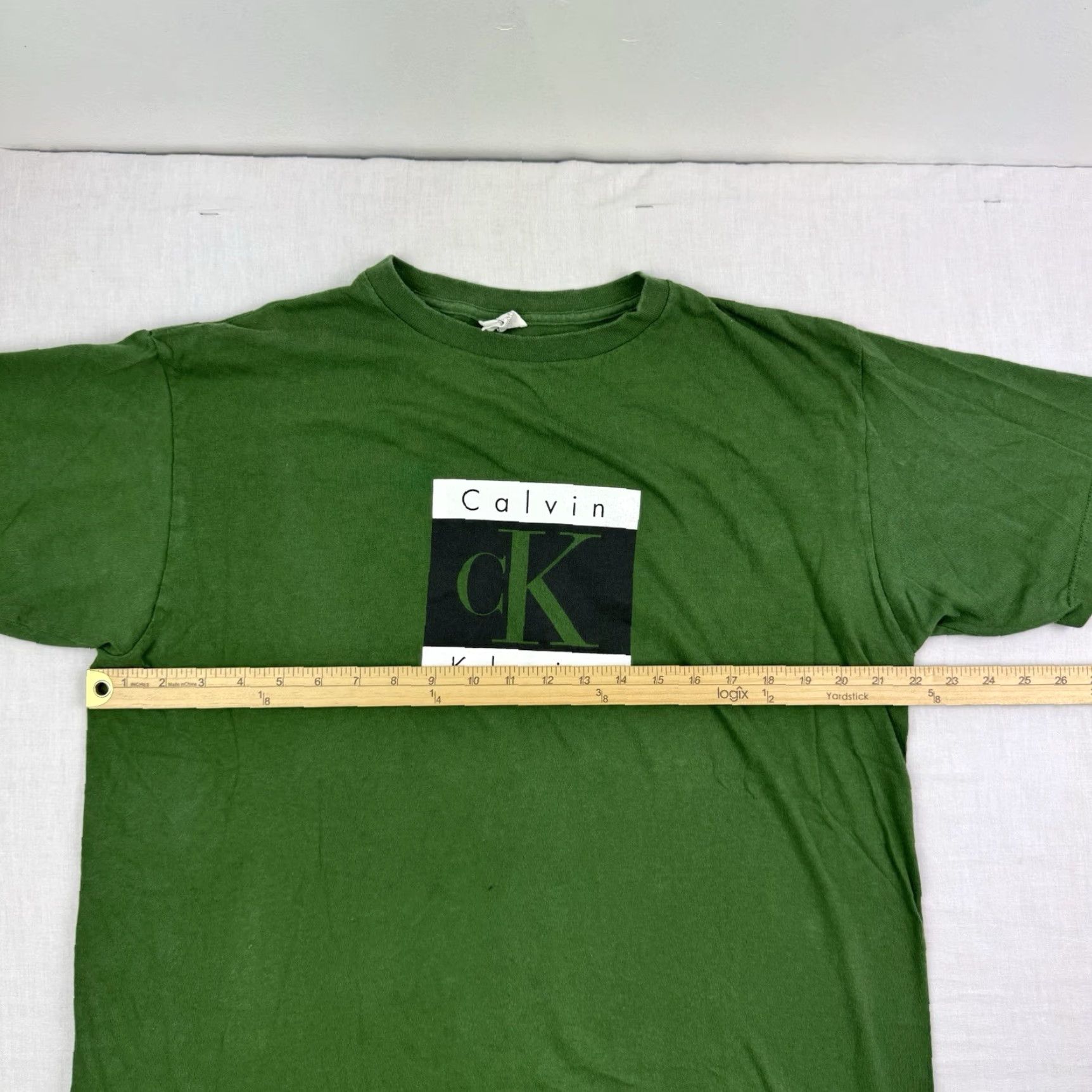 Calvin Klein Calvin Klein T-Shirt Adult Large Green Designer Graphic Tee Made in USA Mens Size US L / EU 52-54 / 3 - 7 Thumbnail