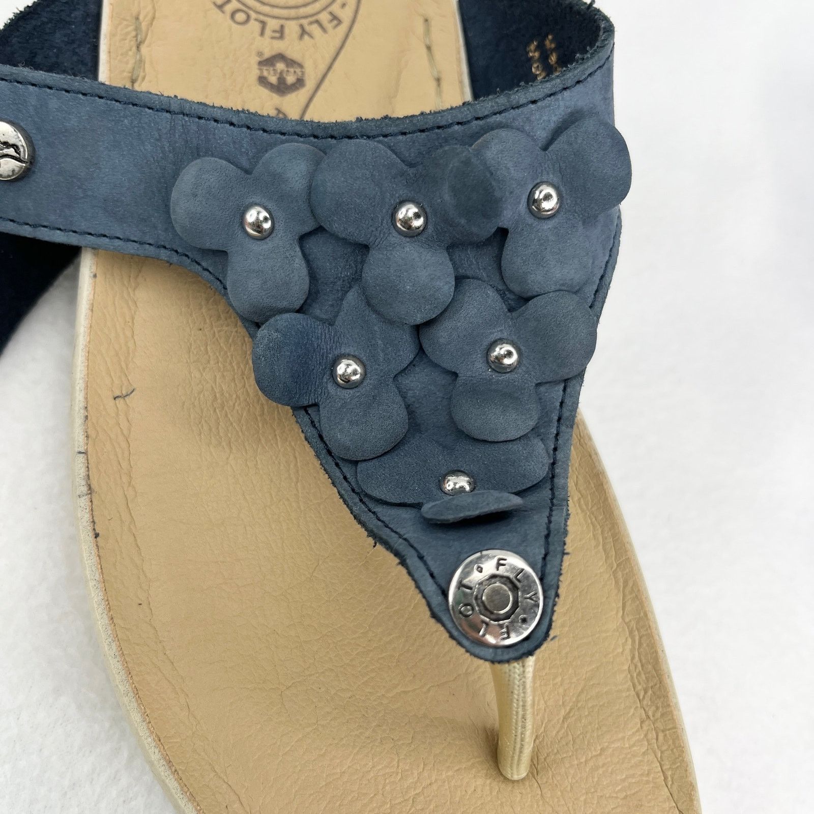 Other FLY FLOT Blue Suede Flower Sandals Flip Flops 39 1.75" Heel Size US 7.5 / IT 37.5 - 9 Thumbnail