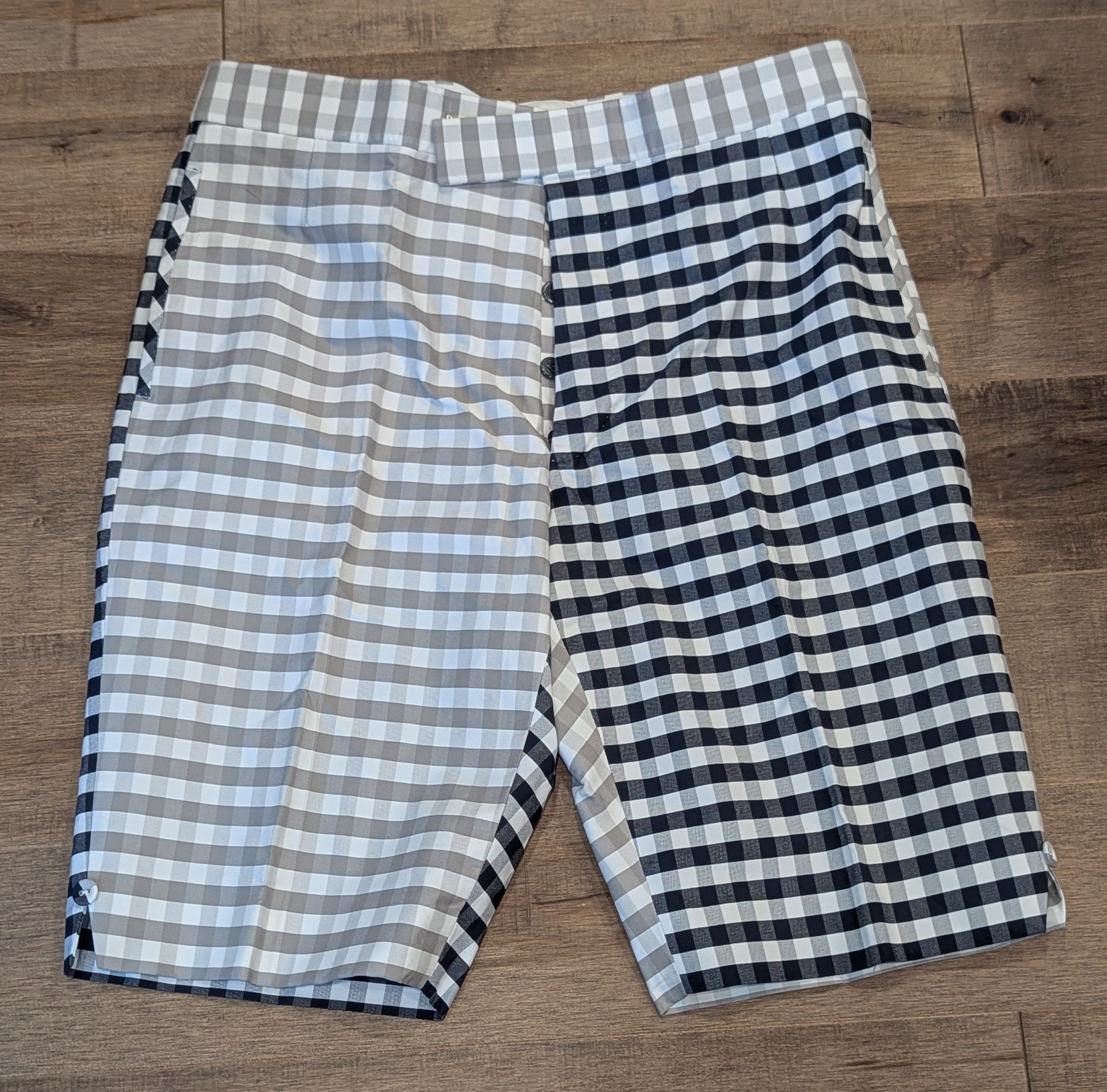 Thom Browne THOM BROWNE Gingham Check Cotton Shorts Gray Mix 2 - Medium Size US 32 / EU 48 - 1 Thumbnail
