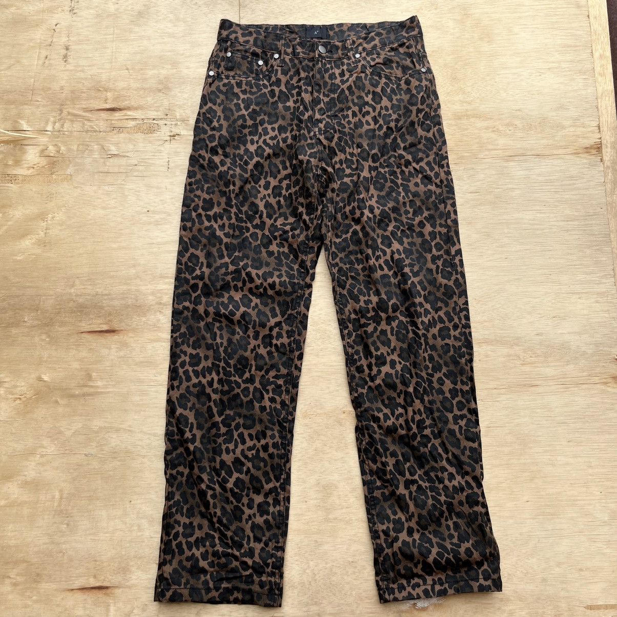 Hysteric Glamour A+ LEOPARD CAMO CASUAL COTTON REGULAR FIT Size US 31 - 1 Thumbnail