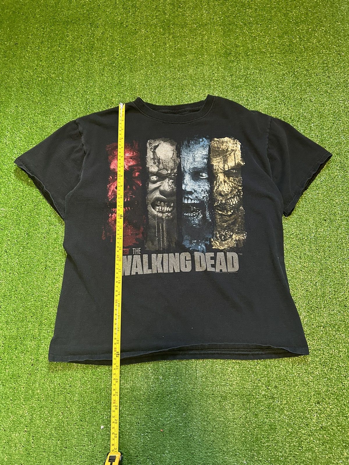 Vintage Y2K Walking Dead grunge shirt Size US S / EU 44-46 / 1 - 2 Thumbnail