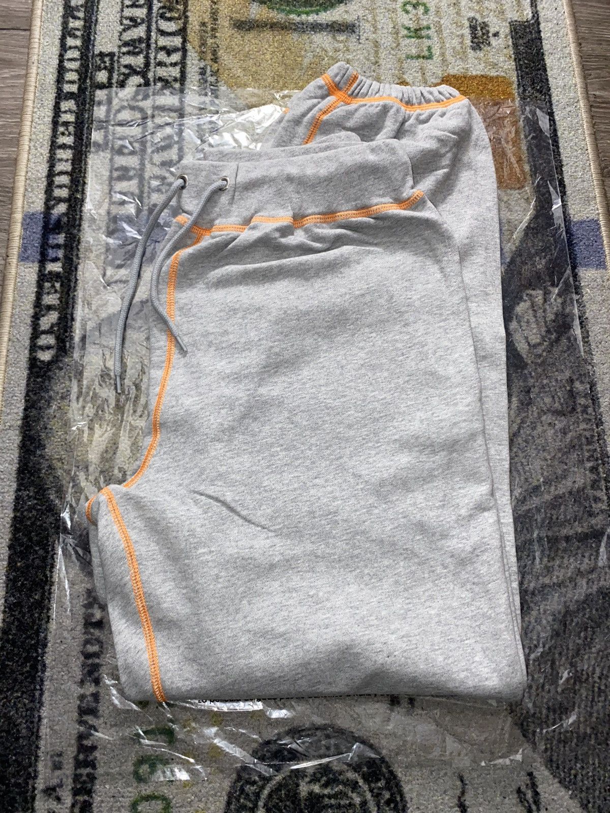 Pleasures Pleasures Grey Orange Outline Sweatpants Size US 31 - 2 Thumbnail