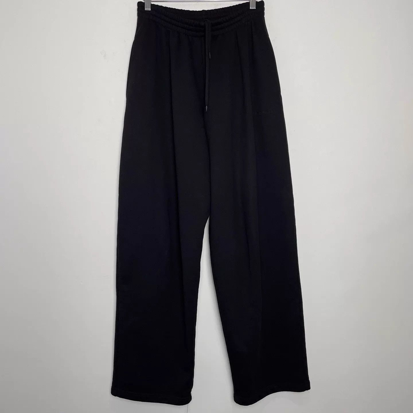 Balenciaga Balenciaga Embroidered Logo Baggy Sweatpants S Size 26" / US 2 / IT 38 - 1 Thumbnail