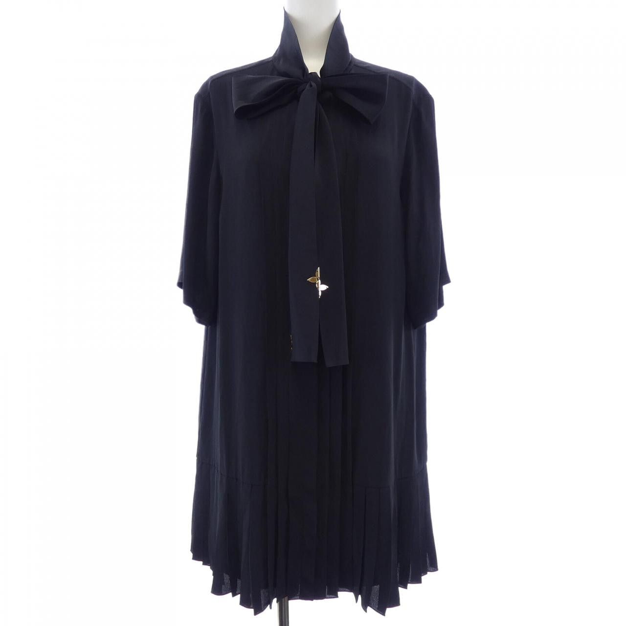 Louis Vuitton Louis Vuitton Louis Vuitton Dress Textile Dresses FSDR26PHK DUTY FREE for USA Size ONE SIZE - 1 Thumbnail