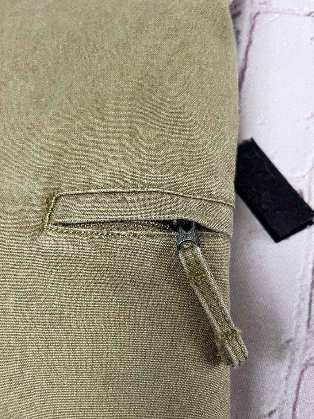 Dockers Men's Dockers Cargo Pants Size 38x32 Khaki Size US 38 / EU 54 - 8 Thumbnail