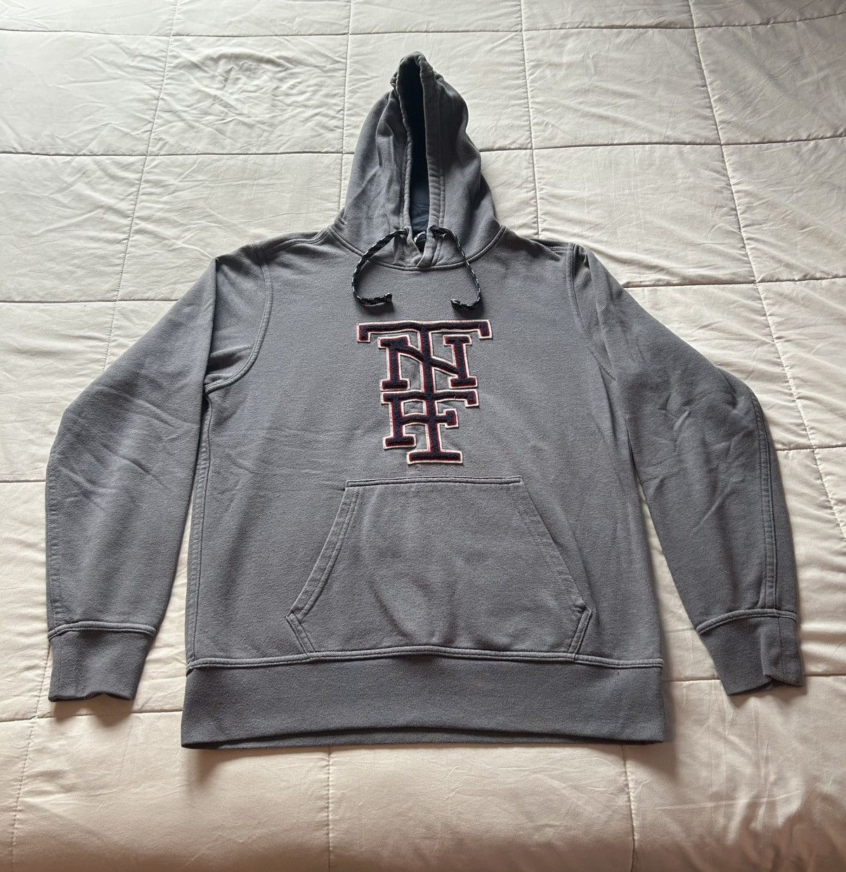 The North Face The North Face Chenille Embroidered Hoodie Size US M / EU 48-50 / 2 - 1 Thumbnail