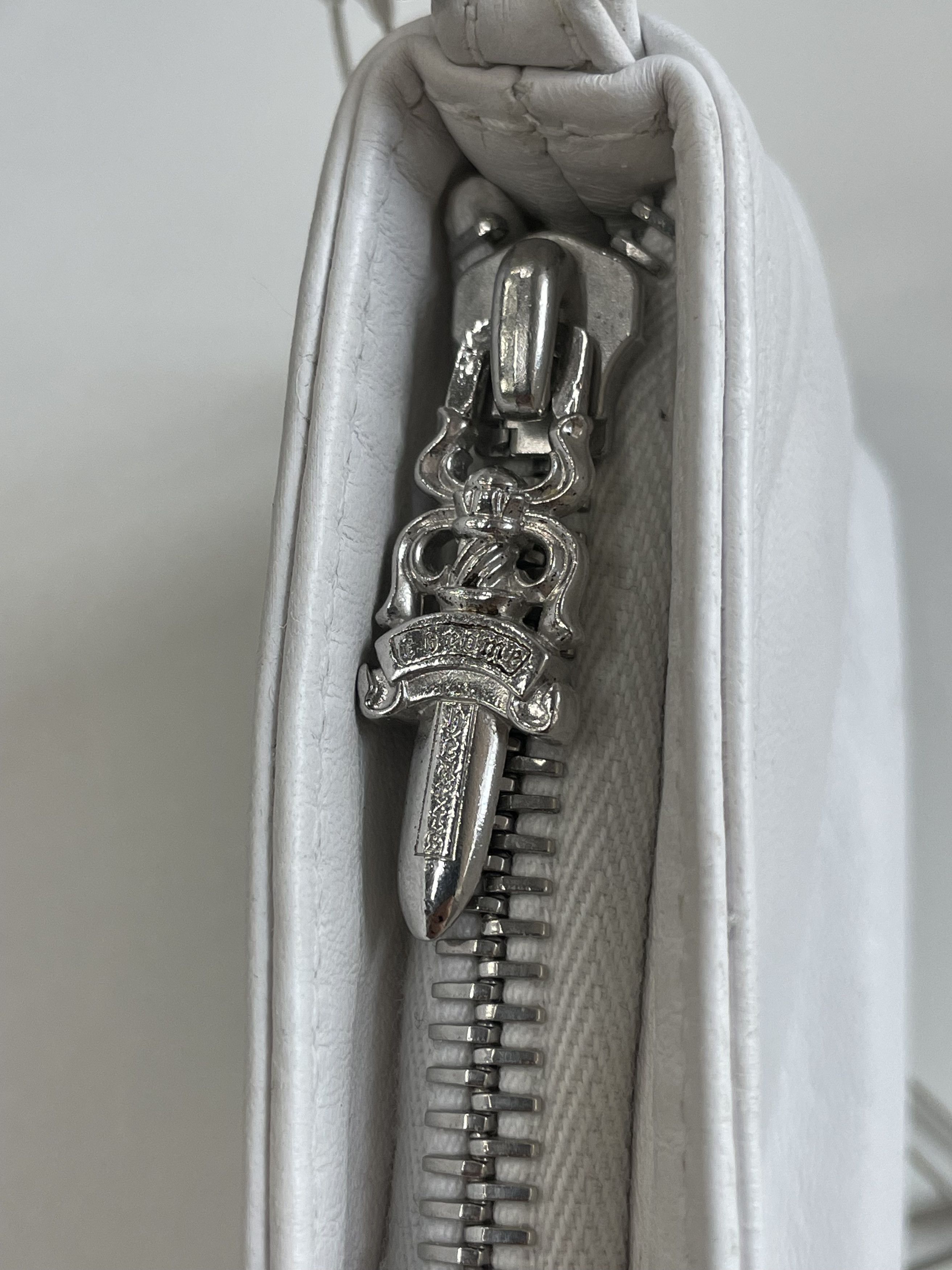 Chrome Hearts Chrome Hearts Silver Safety Pin Chain White Shoulder Bag Size ONE SIZE - 8 Thumbnail