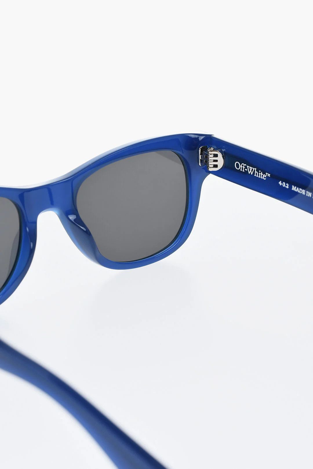 Off-White og1mm0426 Size: OS / Sunglasses in Blue Size ONE SIZE - 3 Thumbnail
