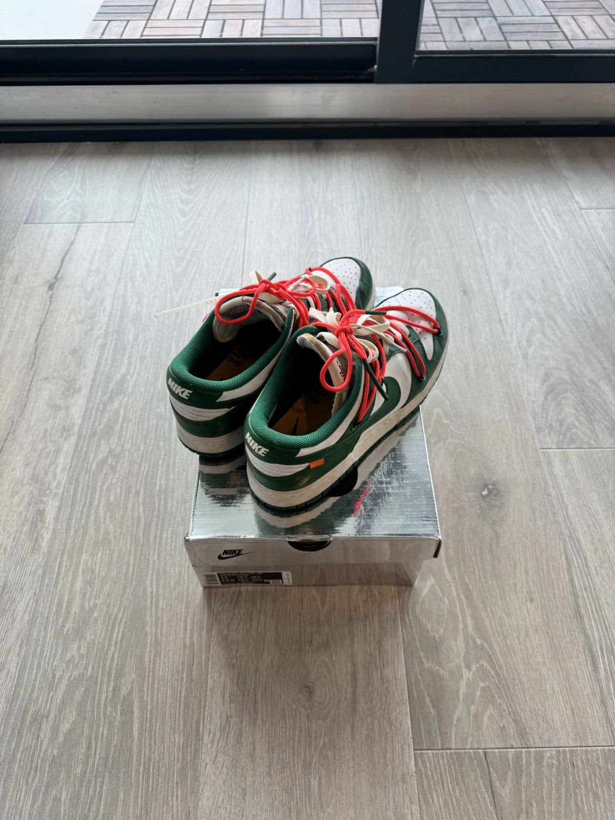Nike × Off-White Nike Off-White Pine Green Dunk Low Size US 11 / EU 44 - 5 Thumbnail