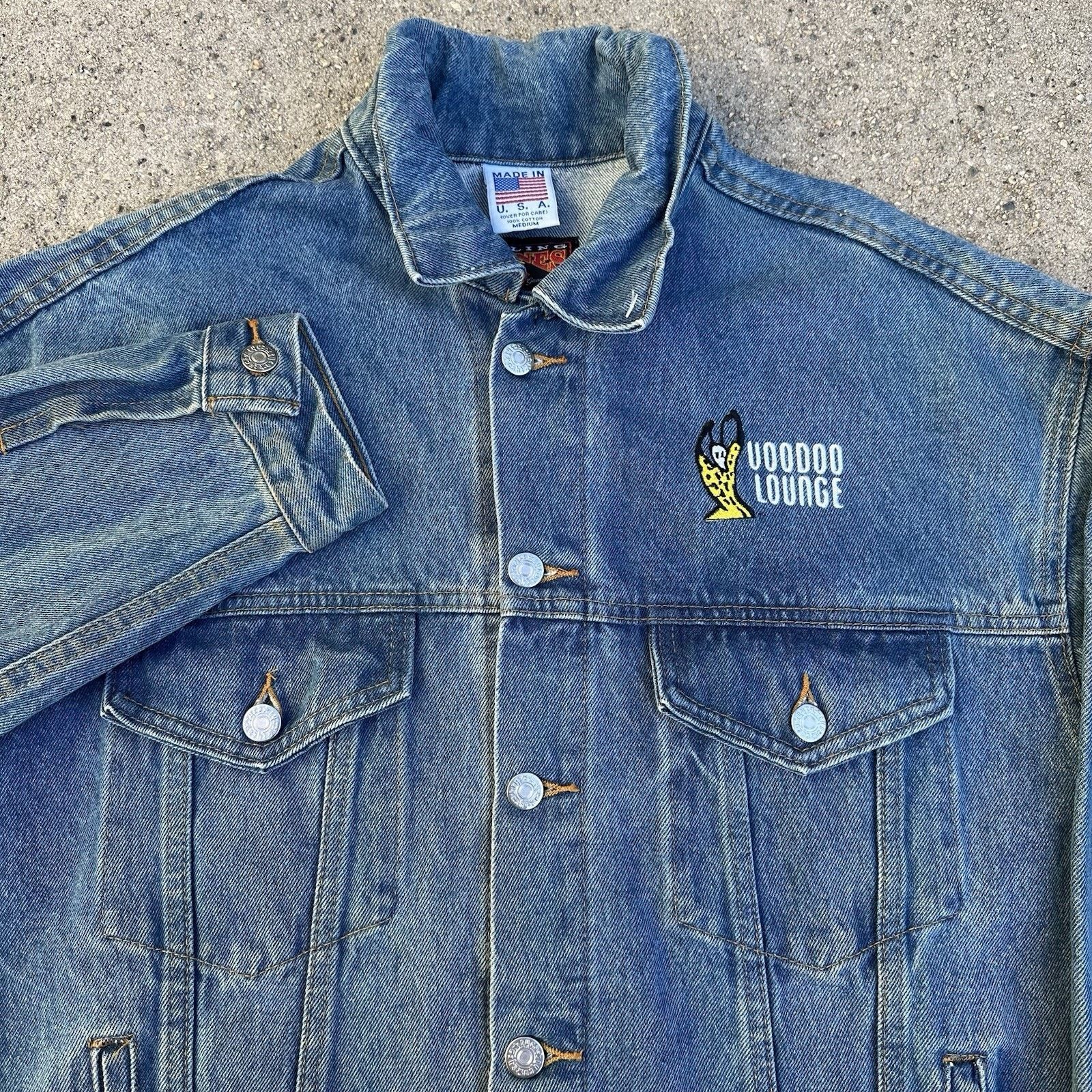 Band Tees × Vintage Vintage 1994 Rolling Stones Voodoo Lounge Tour Denim Jacket Size US M / EU 48-50 / 2 - 2 Thumbnail