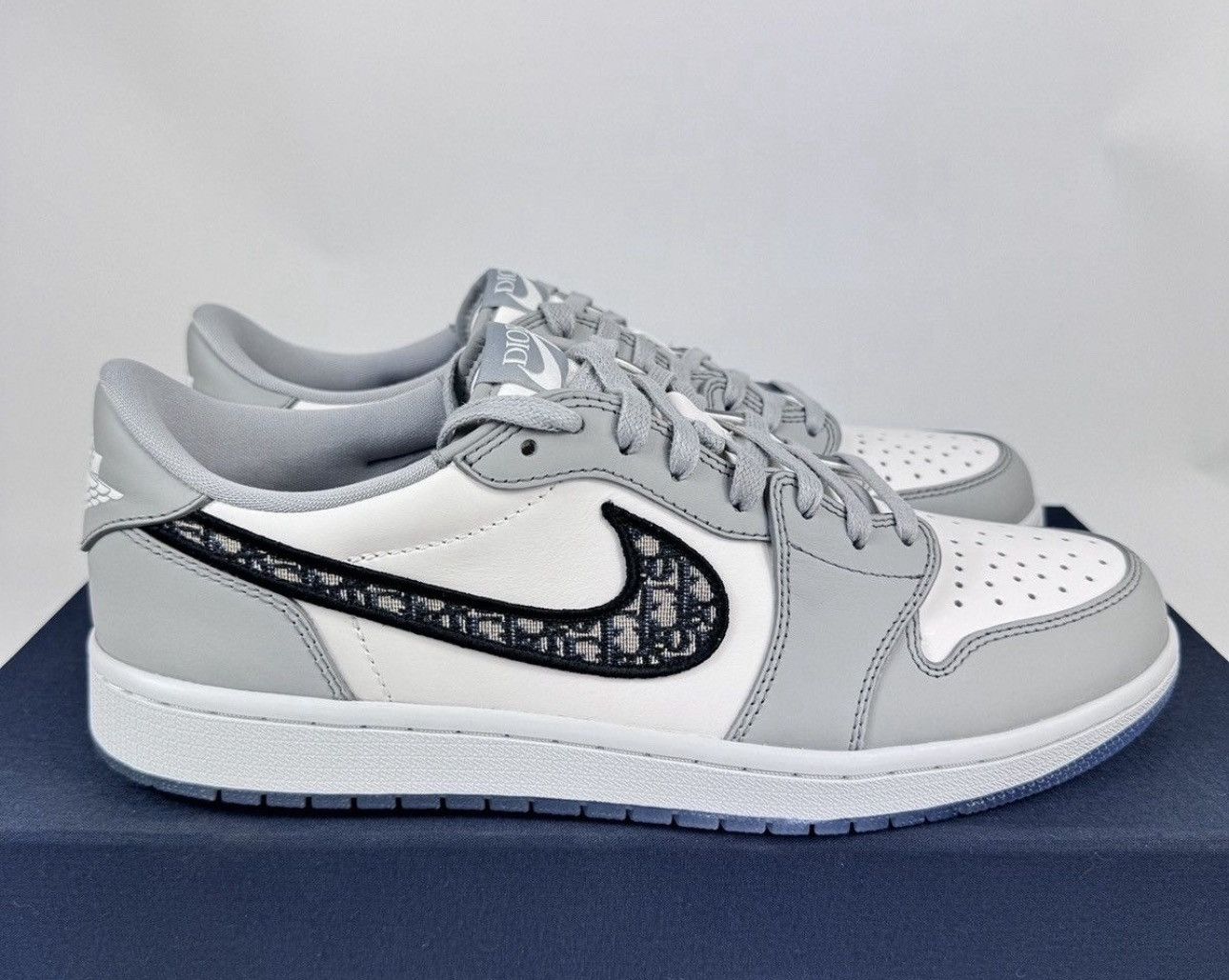 Dior × Jordan Brand AIR DIOR JORDAN SNEAKERS Size US 10.5 / EU 43-44 - 1 Thumbnail