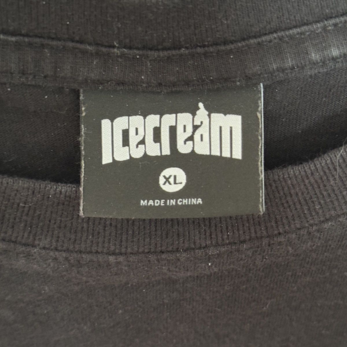 Icecream Icecream Pink gummy bear logo shirt Size US XL / EU 56 / 4 - 3 Thumbnail