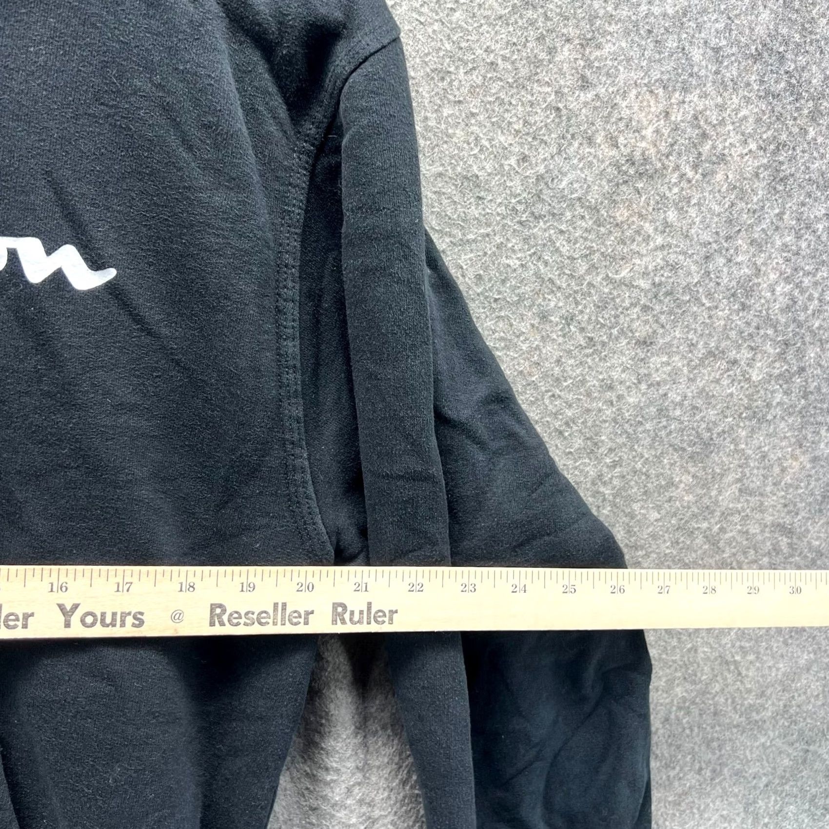 Champion VINTAGE Champion Hoodie Mens M Black Fleece Spell Out Sweater Cotton Y2K Size US M / EU 48-50 / 2 - 4 Thumbnail
