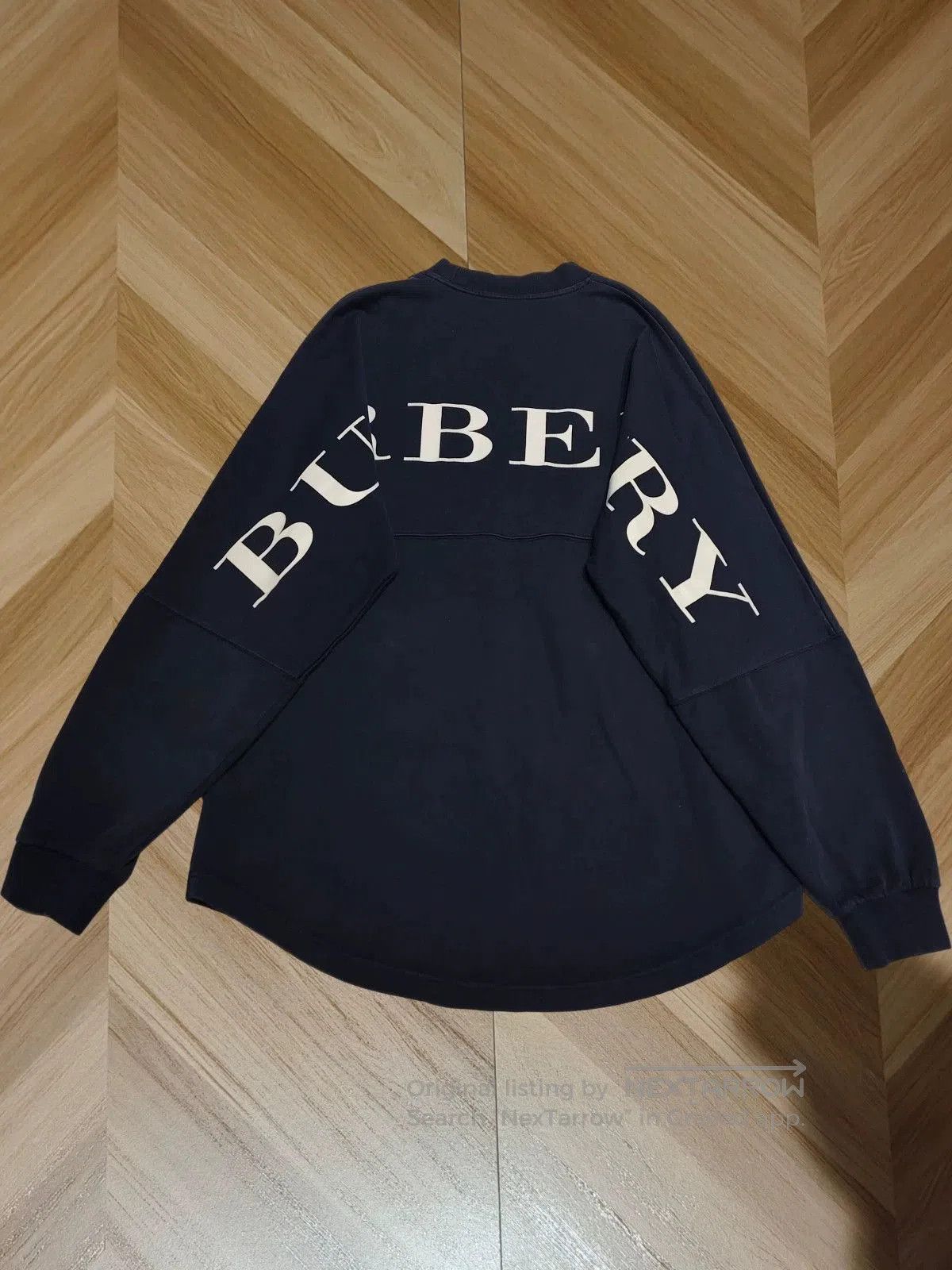 Burberry navy burberry logo sweatshirt size s. Size US S / EU 44-46 / 1 - 1 Thumbnail