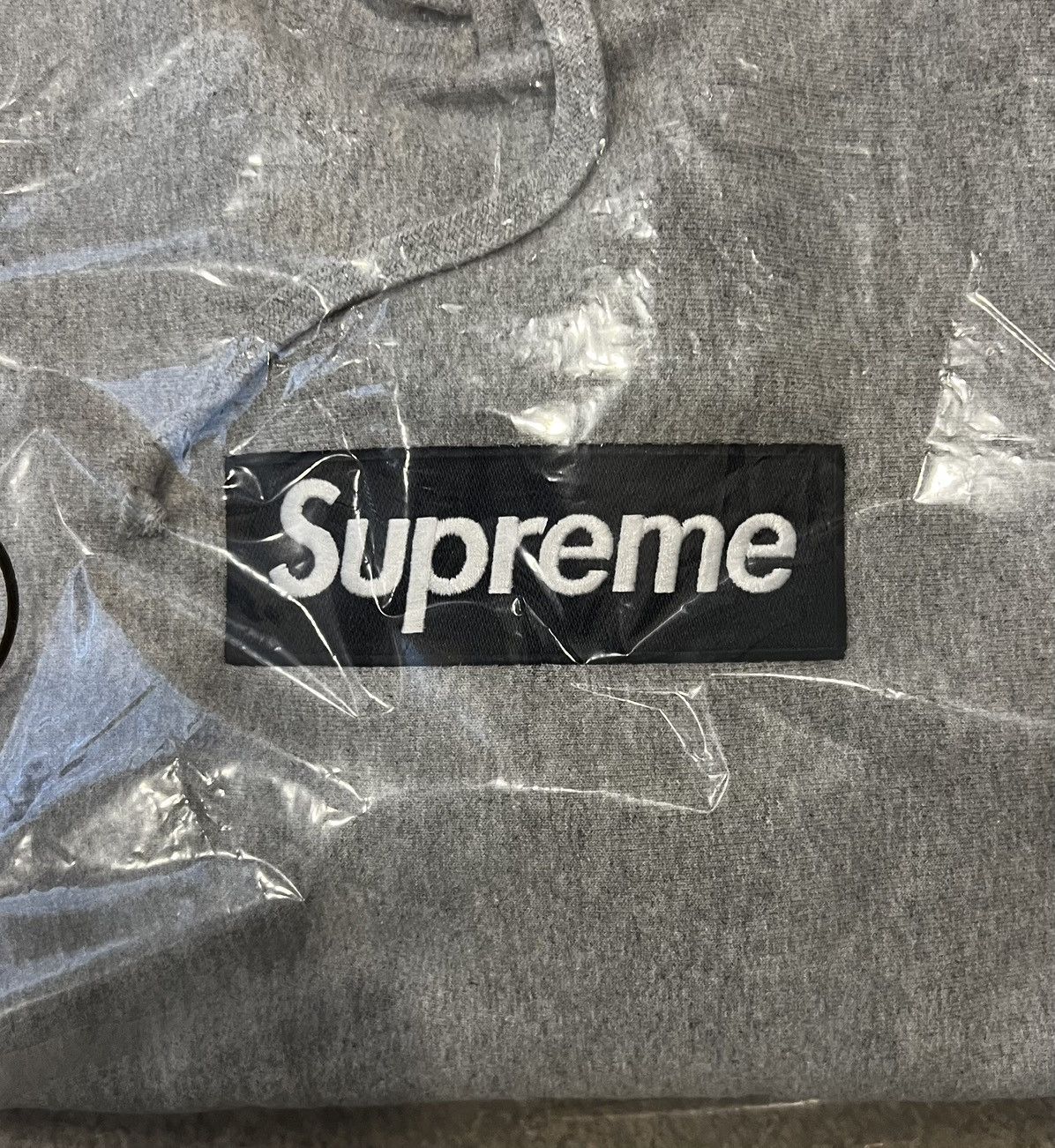 Supreme Supreme box logo hoodie brand new Size US S / EU 44-46 / 1 - 2 Thumbnail
