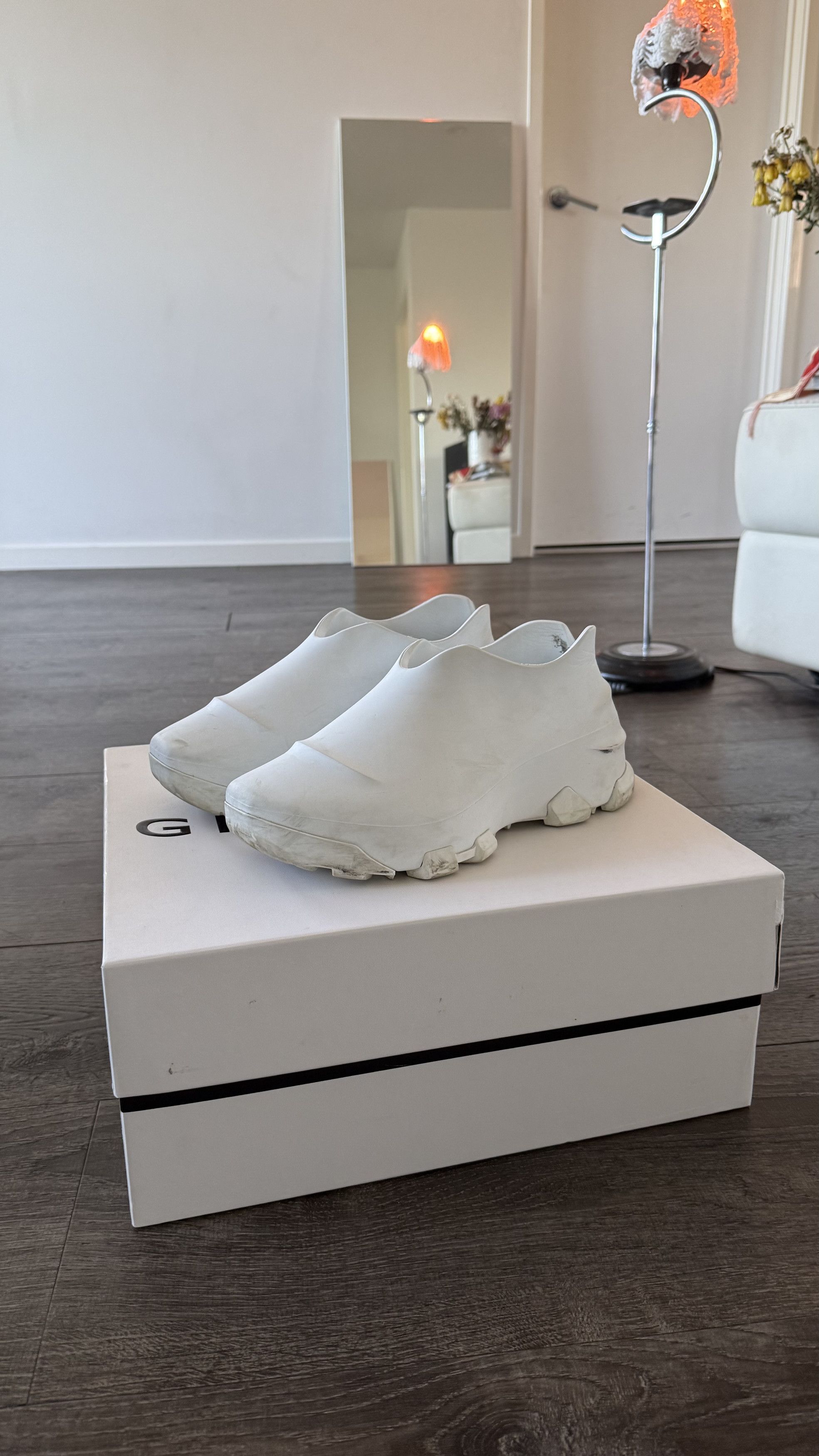 Givenchy Monumental Mallow Boots Size US 9 / EU 42 - 2 Thumbnail