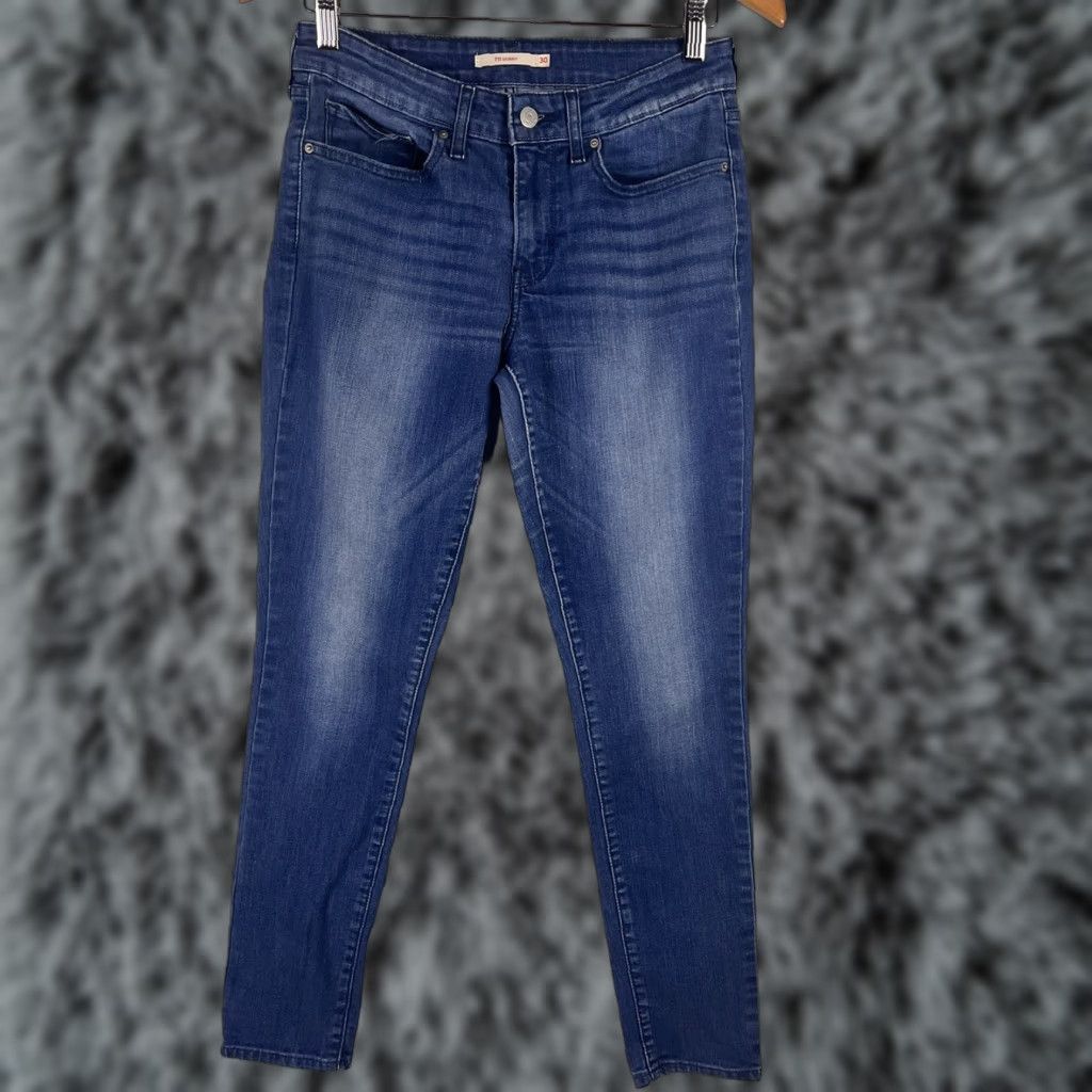 Levi's Levis 711 Skinny Jeans Sz 30 GUC Womens Jeans Levi's 711 Skinny Blue 30 Women Regular Dry? Size 30" / US 8 / IT 44 - 1 Thumbnail