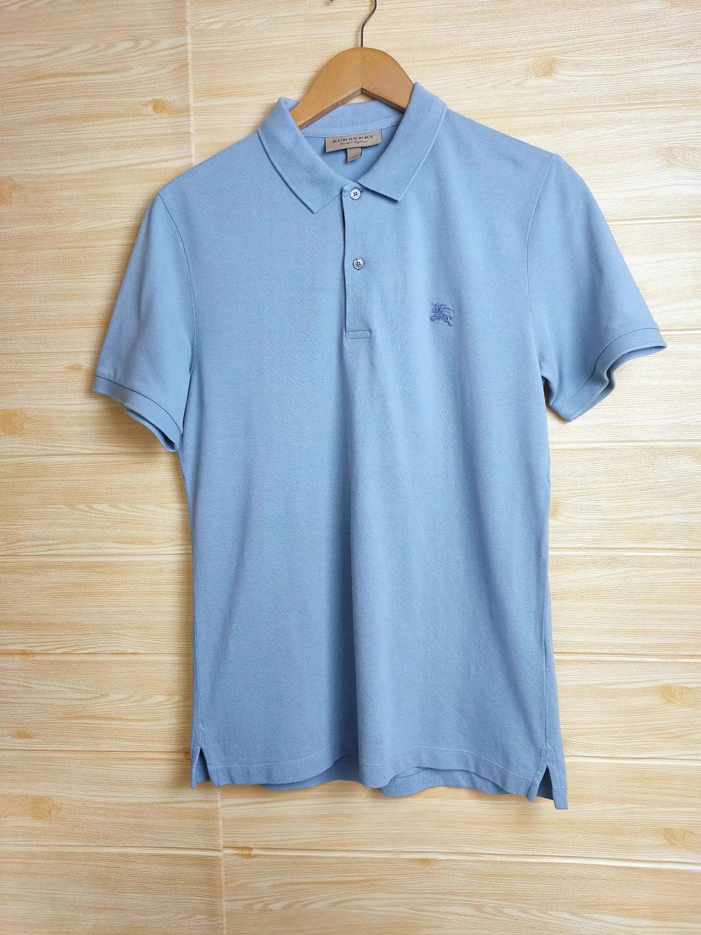 Burberry Burberry Men's Blue Short Sleeve K29 Size US M / EU 48-50 / 2 - 1 Thumbnail
