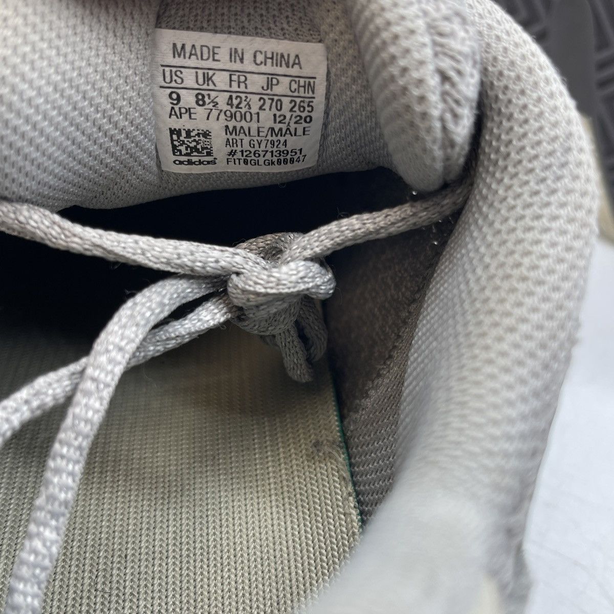 Adidas Yeezy boost 700 cream Size US 9 / EU 42 - 8 Thumbnail
