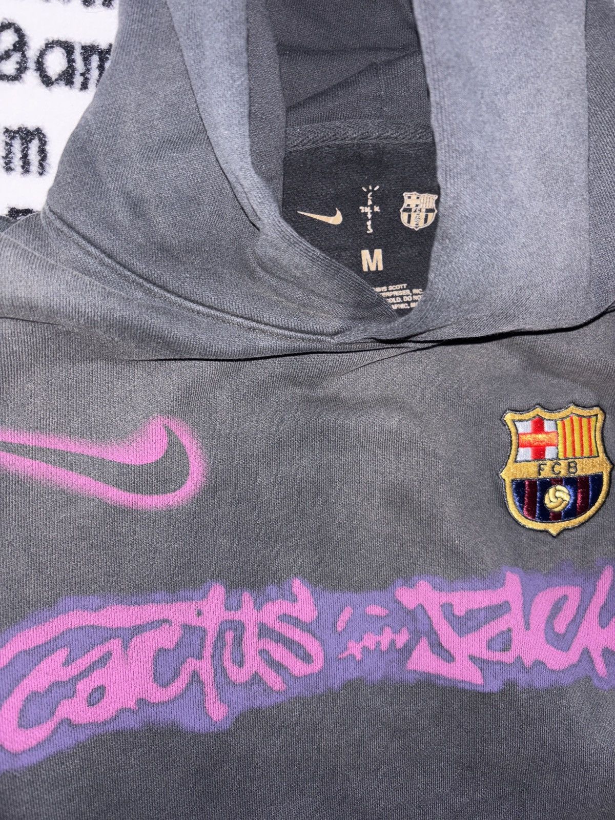 Travis Scott CJ x NIKE x FCB SPRAY LOGO HOODIE Size US M / EU 48-50 / 2 - 4 Thumbnail