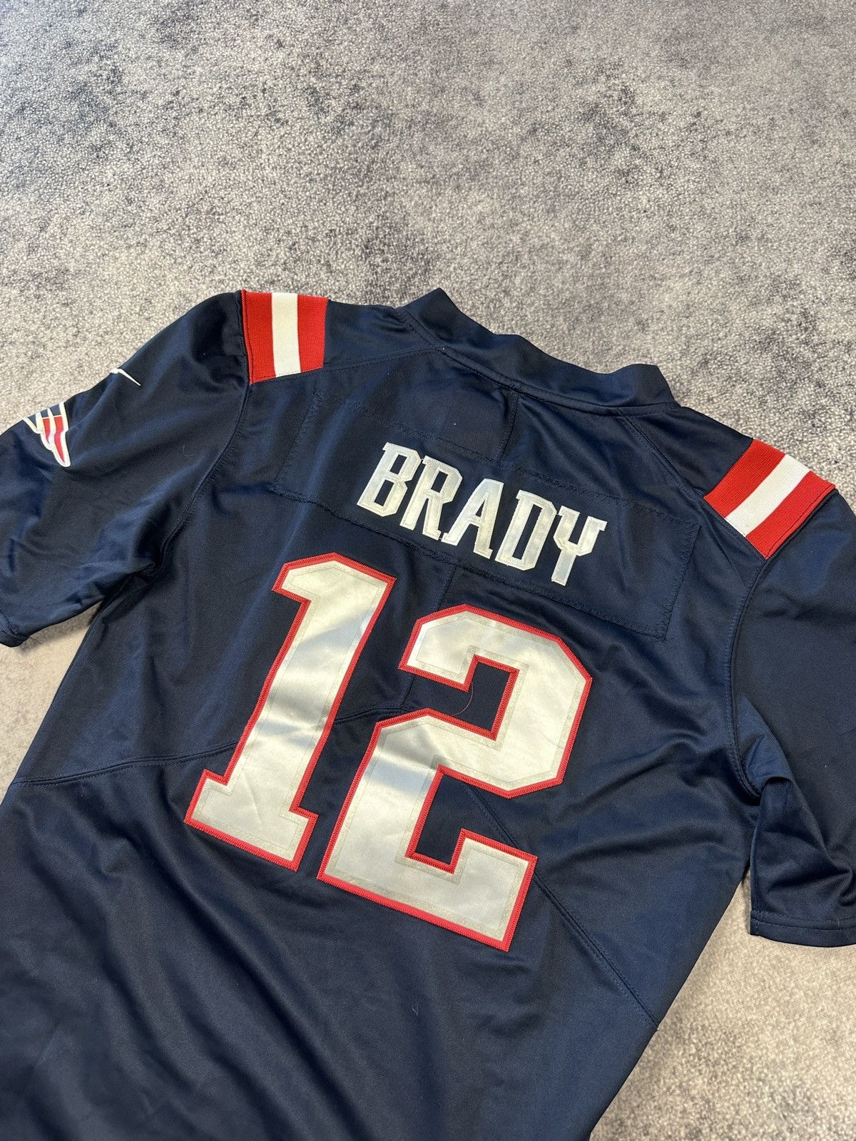 NFL × Nike NFL Nike Patriots Brady 12 Jersey Streetwear Rare USA S VTg Size US S / EU 44-46 / 1 - 2 Thumbnail