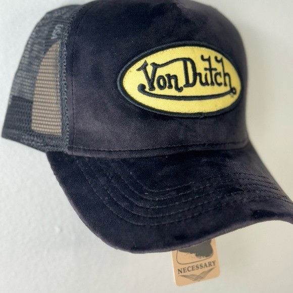 Designer × Von Dutch NWT VON DUTCH BLACK VELVET TRUCKER HAT Size ONE SIZE - 4 Thumbnail