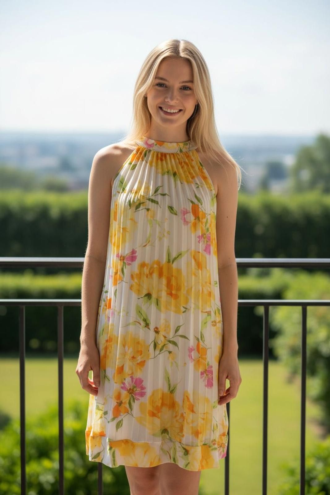 Other Emma & Michele Women's Floral Pleated Midi Dress/Halter Neck Size M / US 6-8 / IT 42-44 - 2 Thumbnail