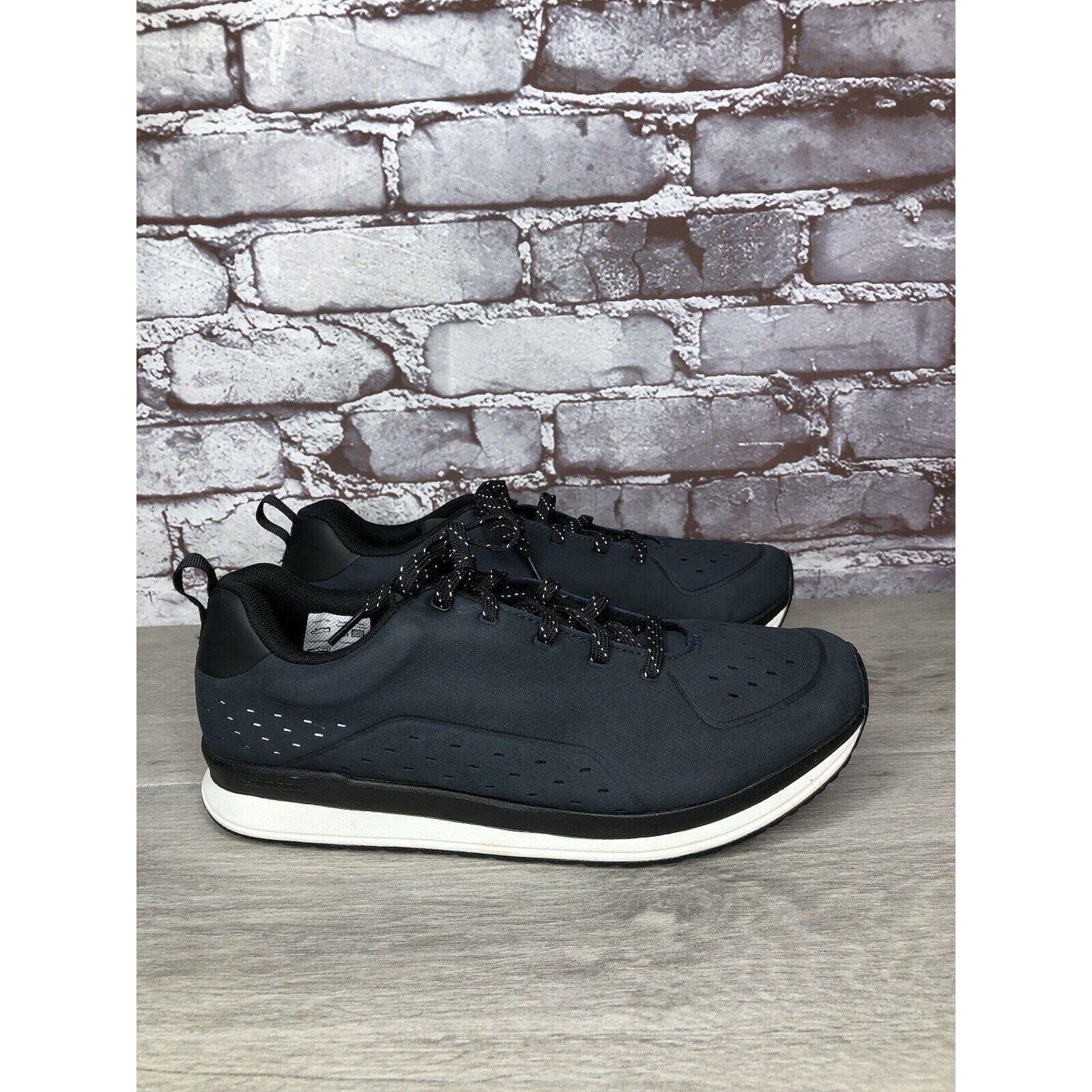 Other Shimano CT5 SPD Navy Synthetic Lace Up Sneaker Cycling Shoes Size US 7 / EU 40 - 18 Thumbnail