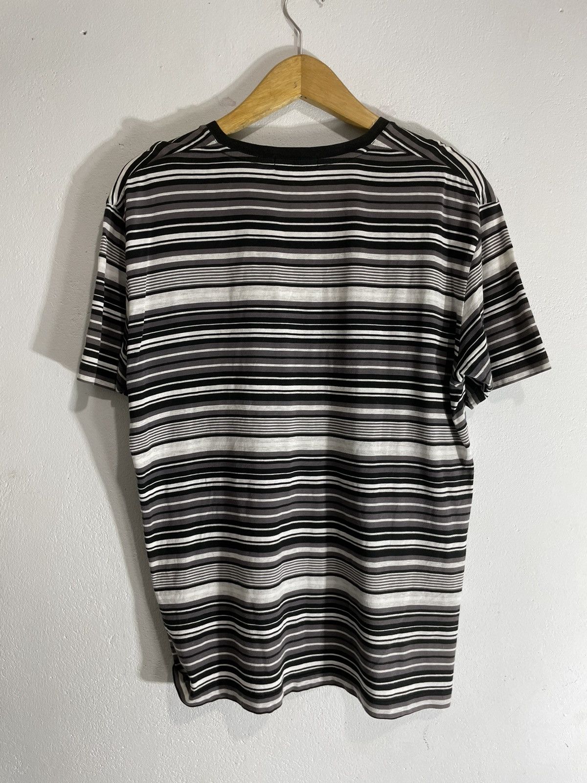 Burberry Burberry Black Label striped Tshirt Size US M / EU 48-50 / 2 - 2 Thumbnail