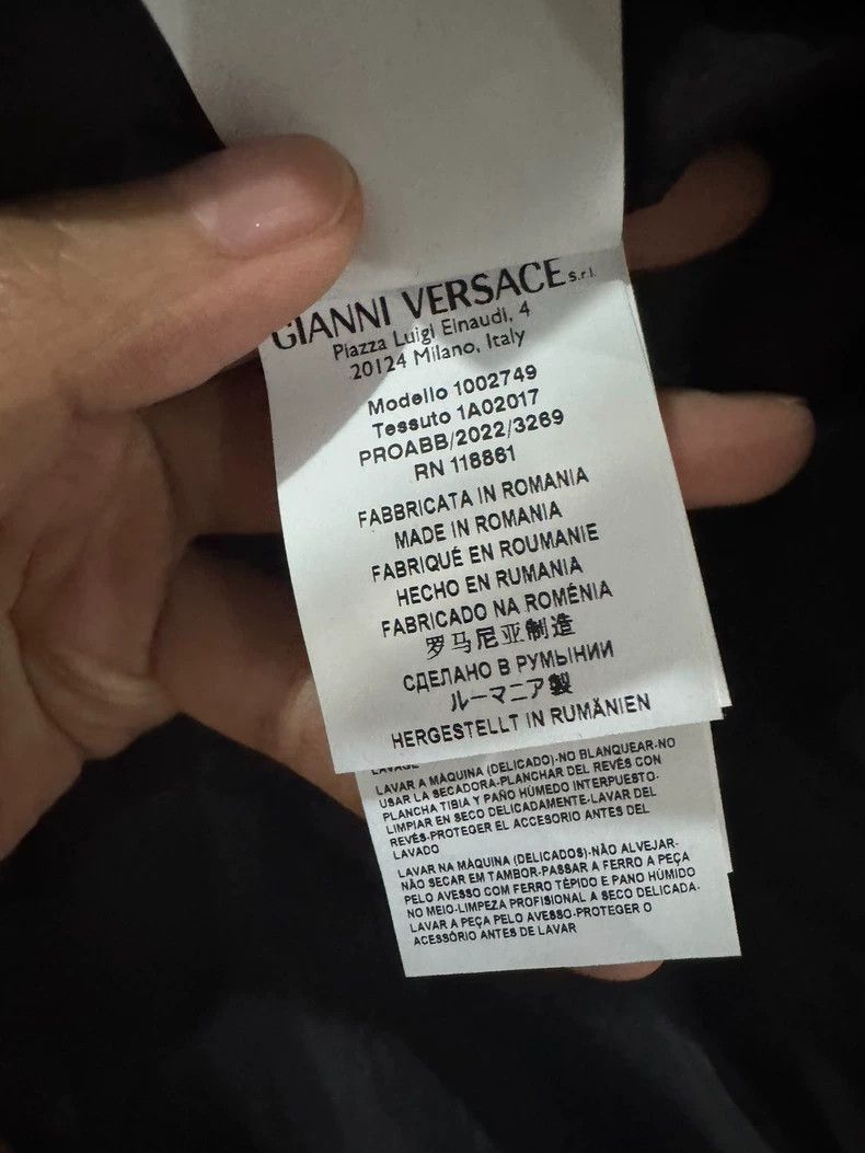 Versace Versace Short down jacket with dark logo Size US L / EU 52-54 / 3 - 6 Thumbnail