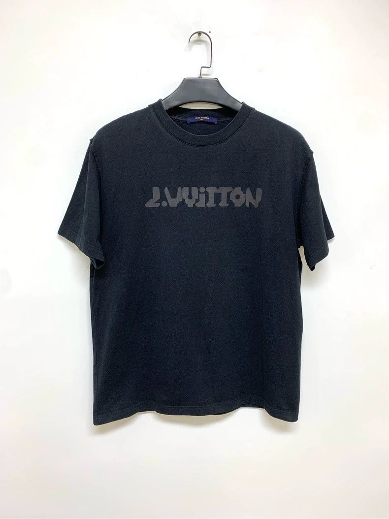 Louis Vuitton Louis Vuitton Heat-sensing short-sleeved T-shirt 2503-Nexta Size US L / EU 52-54 / 3 - 1 Thumbnail