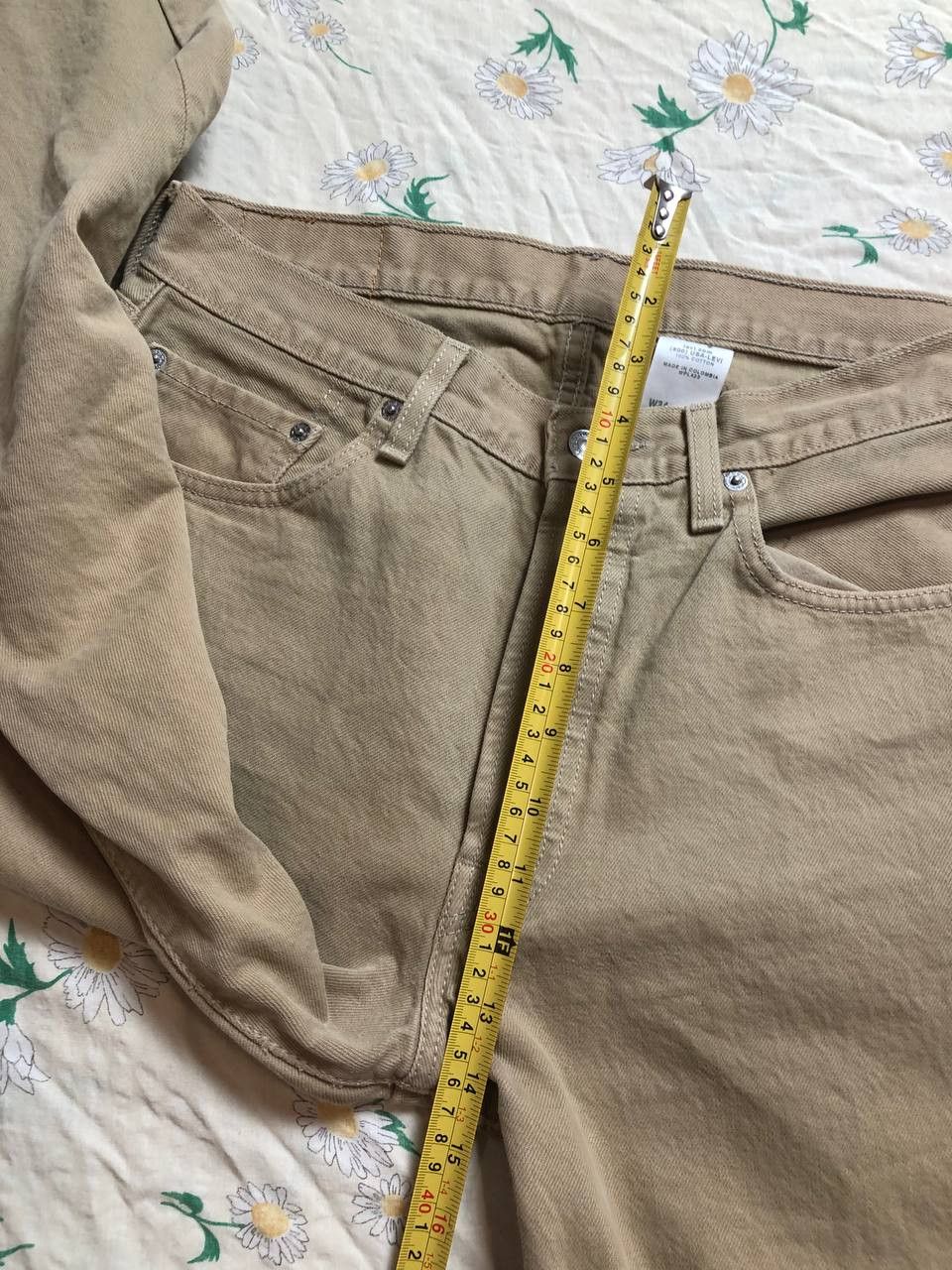 Levi's Levi Strauss 501 Relaxed Tan No Rips Stains EUC Size US 34 / EU 50 - 10 Thumbnail