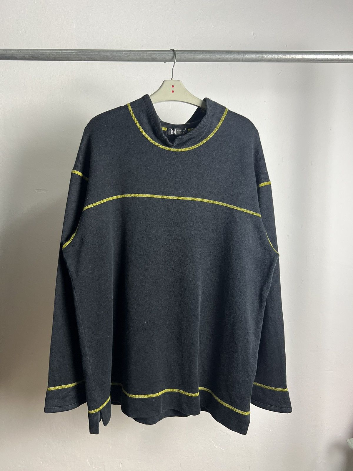 Issey Miyake × Vintage 1990s Issey Miyake Contrast Stitch Mock Neck Sweatshirts Size US L / EU 52-54 / 3 - 1 Thumbnail