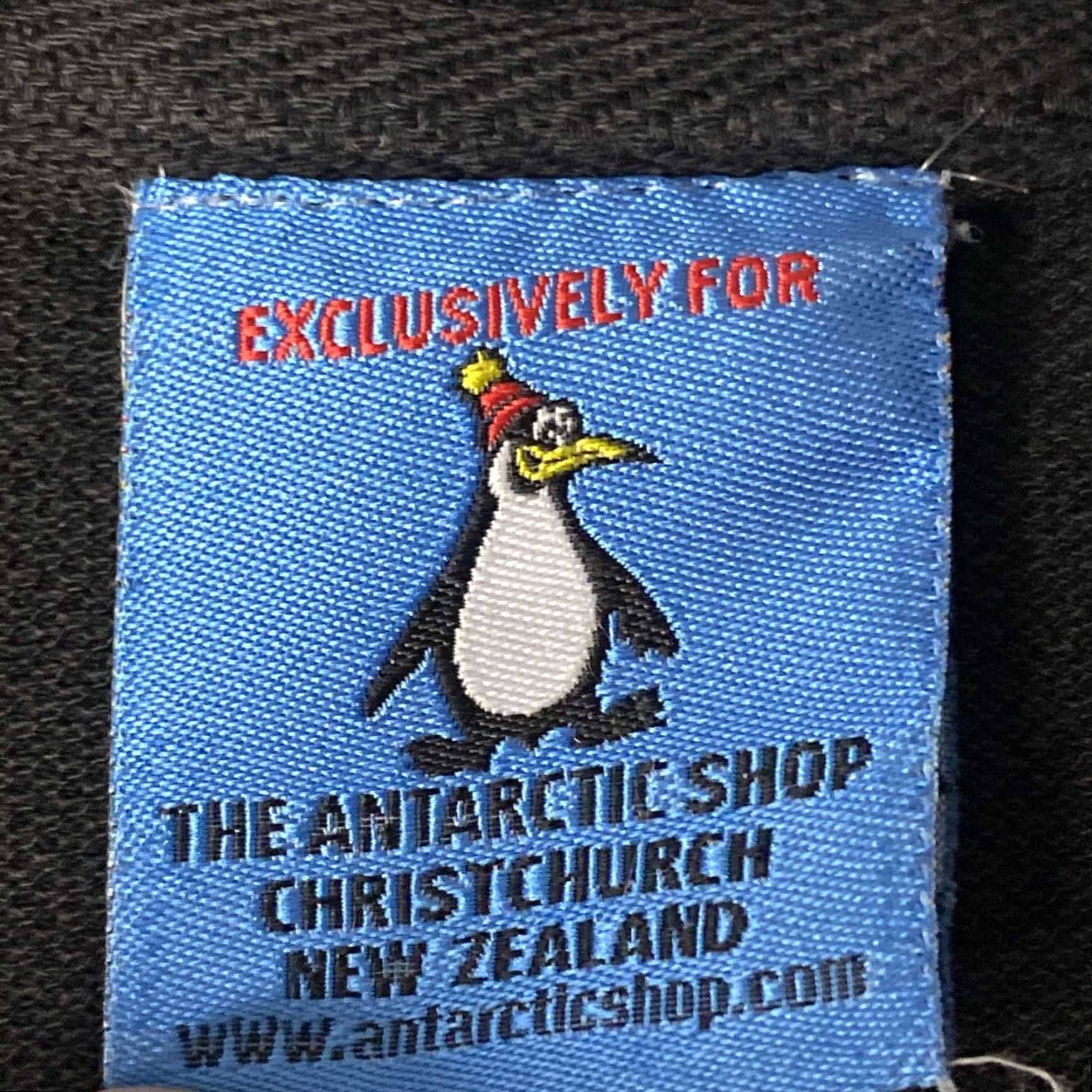 Vintage VINTAGE New Zealand Antarctic Polo Shirt L Black Embroidered Penguin Men Short Sleeve 90s Vintage T-Shirt Debut Example Size US L / EU 52-54 / 3 - 2 Thumbnail