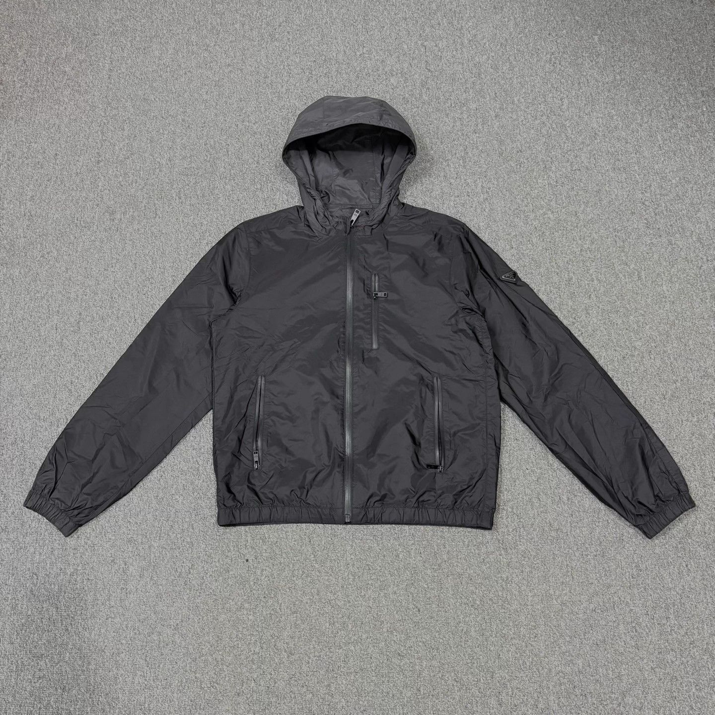 Prada Prada Triangle Logo Nylon Zip Jacket M Mint Size M / US 6-8 / IT 42-44 - 1 Thumbnail