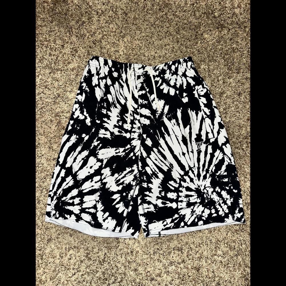 Nike Men's Nike Standard Issue Black/White Tie Dye Basketball Shorts Sample Size US 32 / EU 48 - 1 Thumbnail